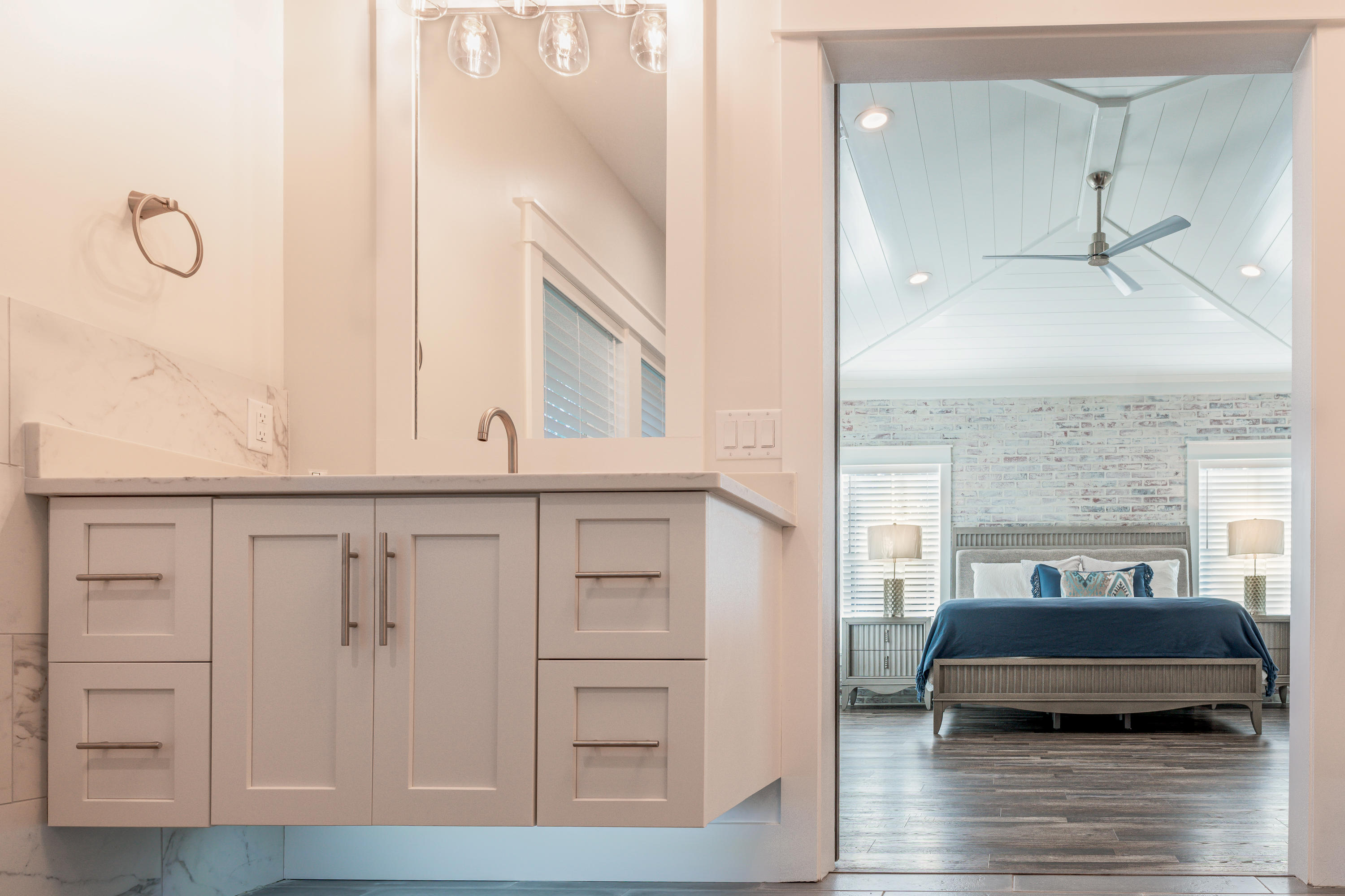 SEAGROVE SHORES 4TH ADD - Residential