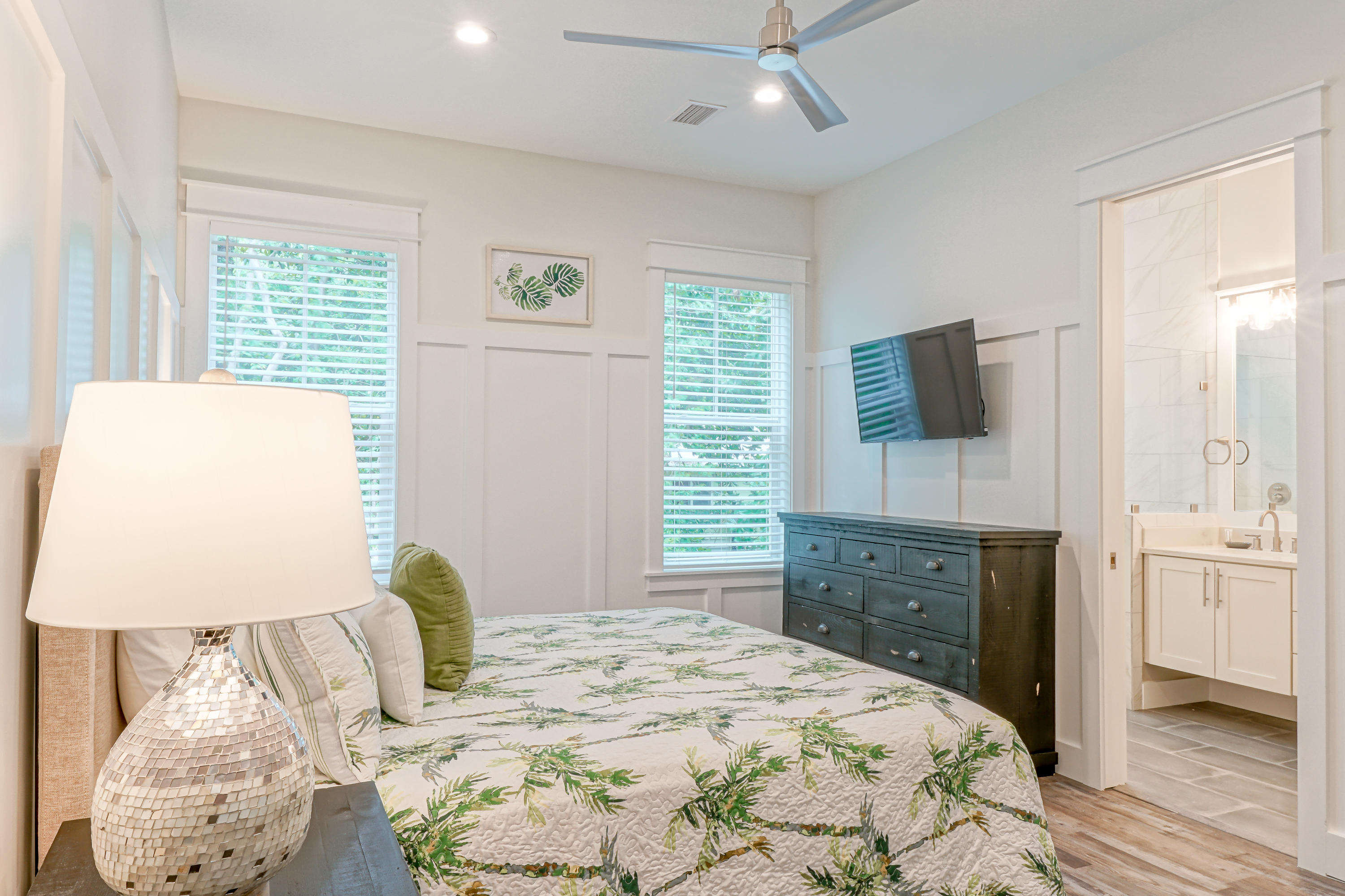 SEAGROVE SHORES 4TH ADD - Residential