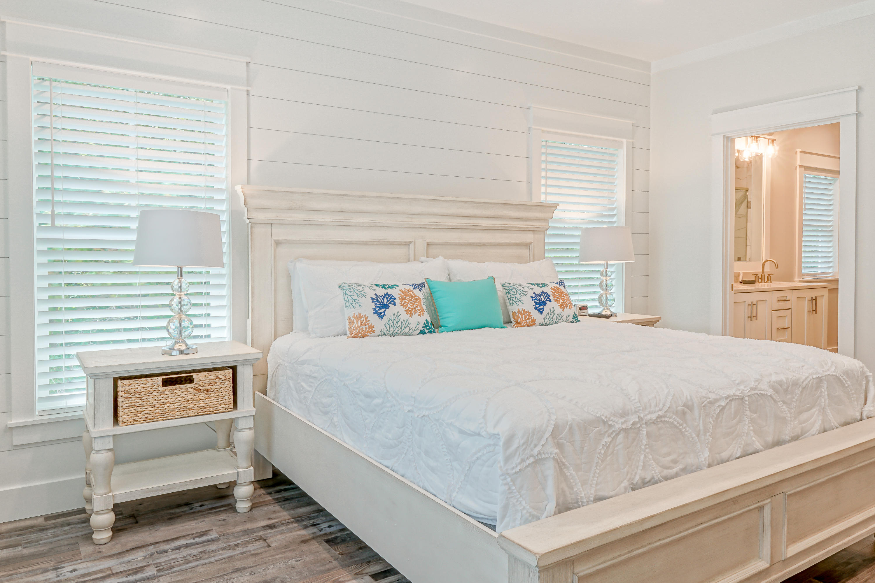 SEAGROVE SHORES 4TH ADD - Residential
