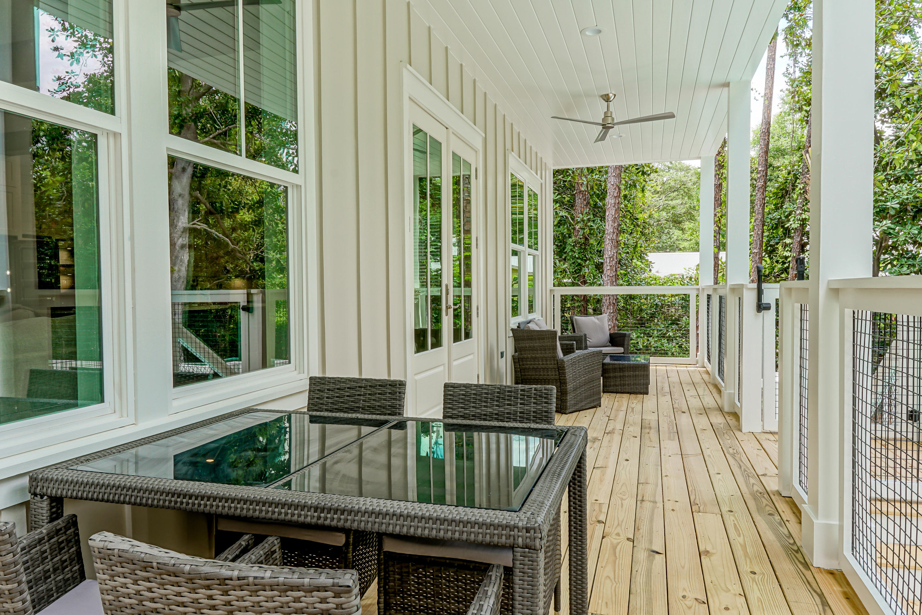 SEAGROVE SHORES 4TH ADD - Residential