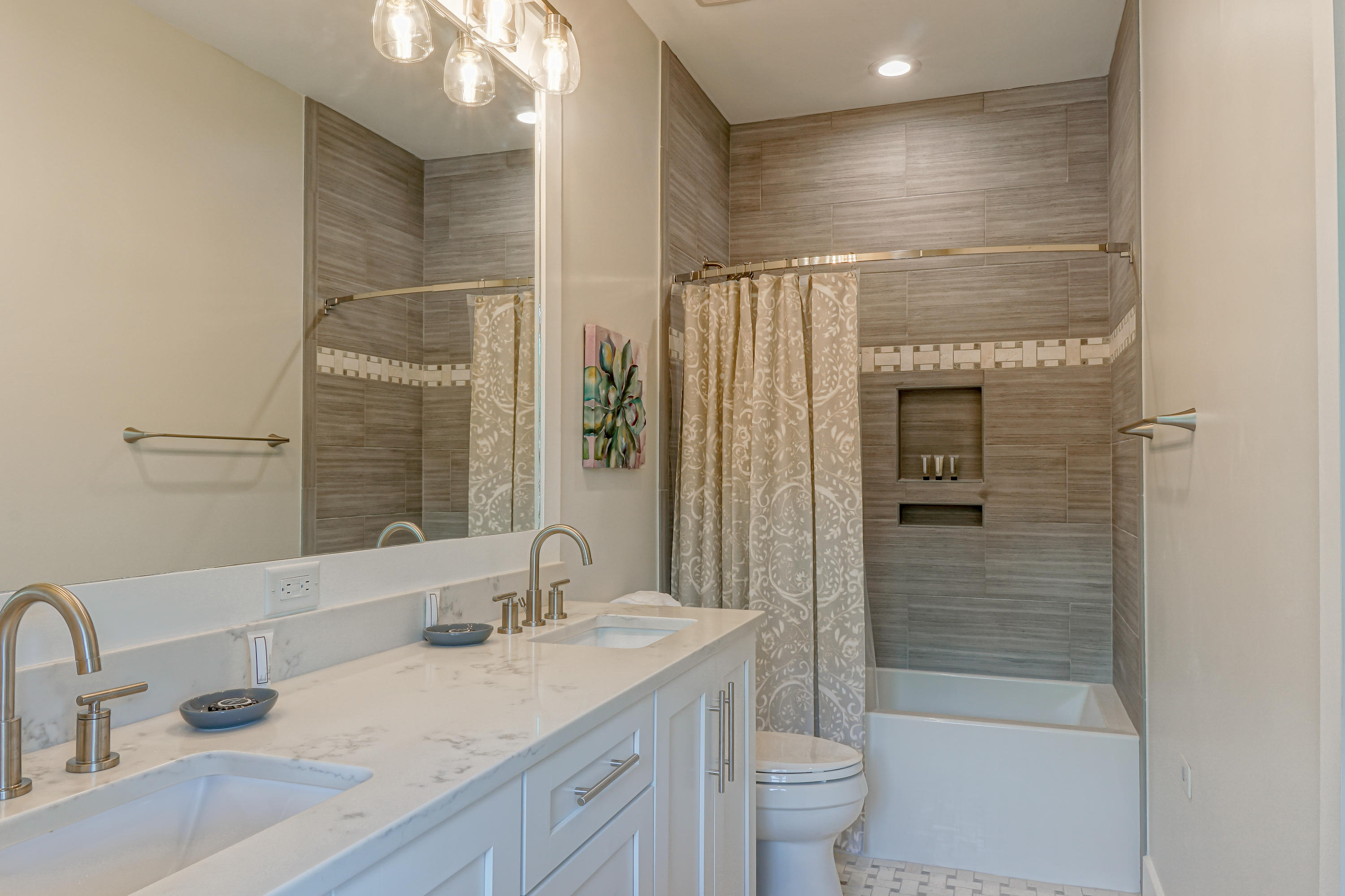 SEAGROVE SHORES 4TH ADD - Residential