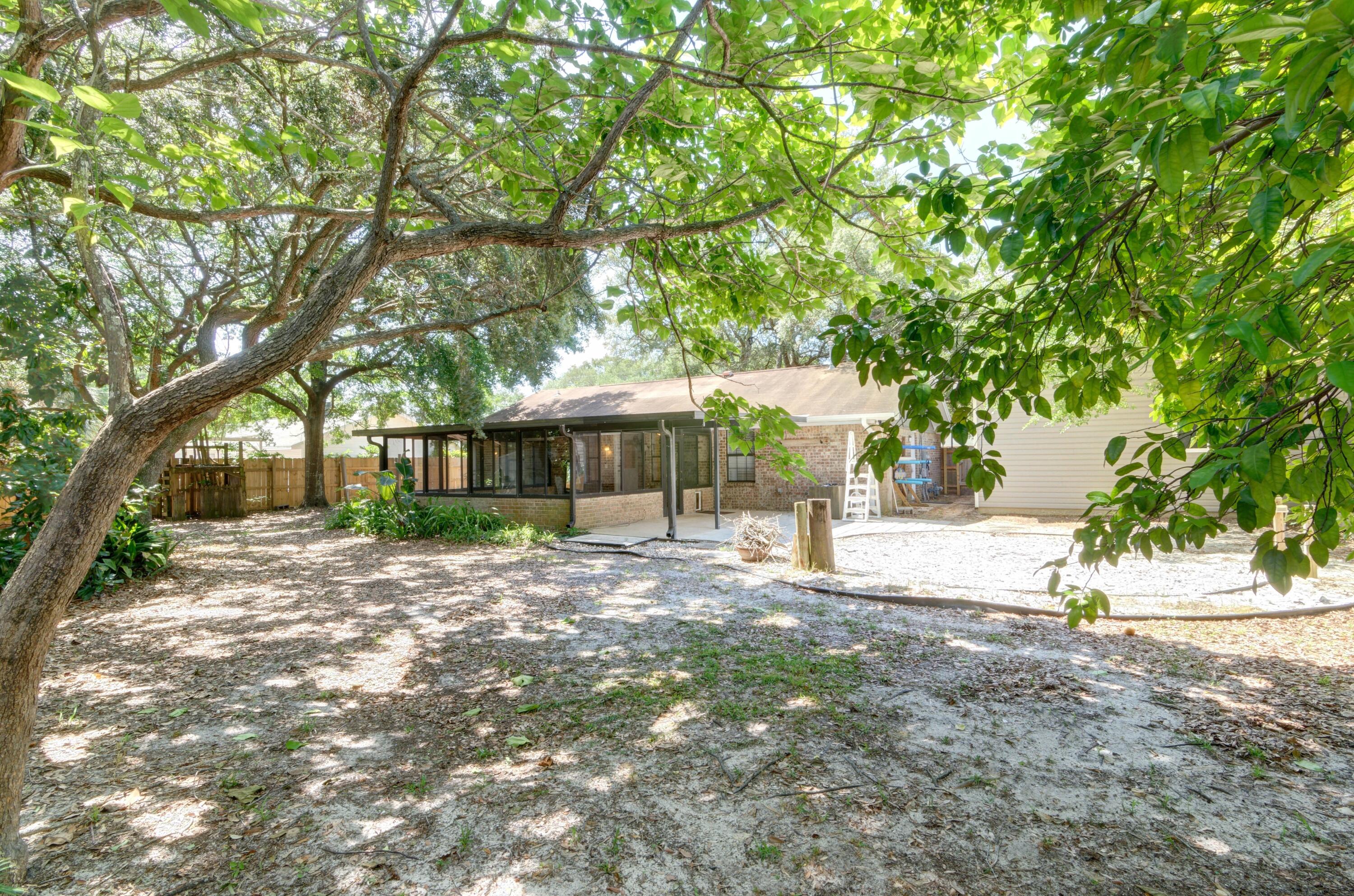 CHEROKEE ACRES - Residential