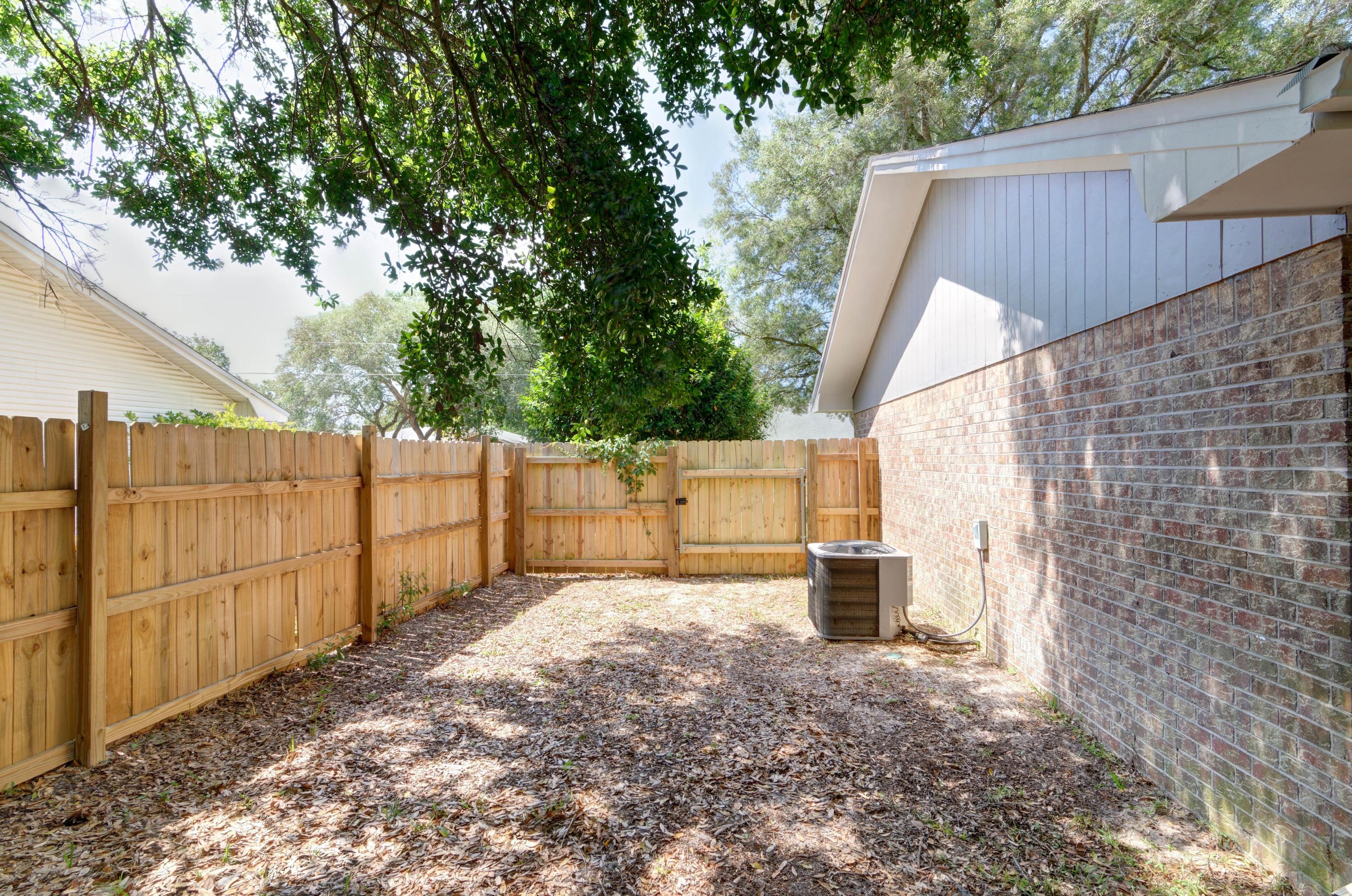 CHEROKEE ACRES - Residential