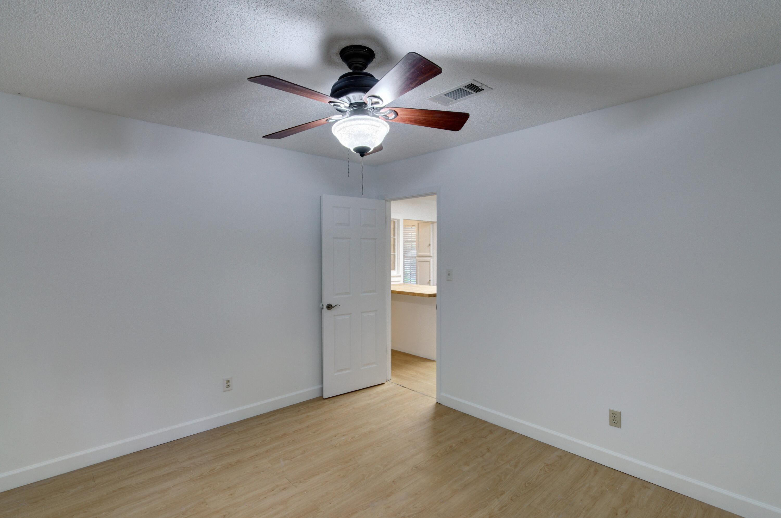 CHEROKEE ACRES - Residential