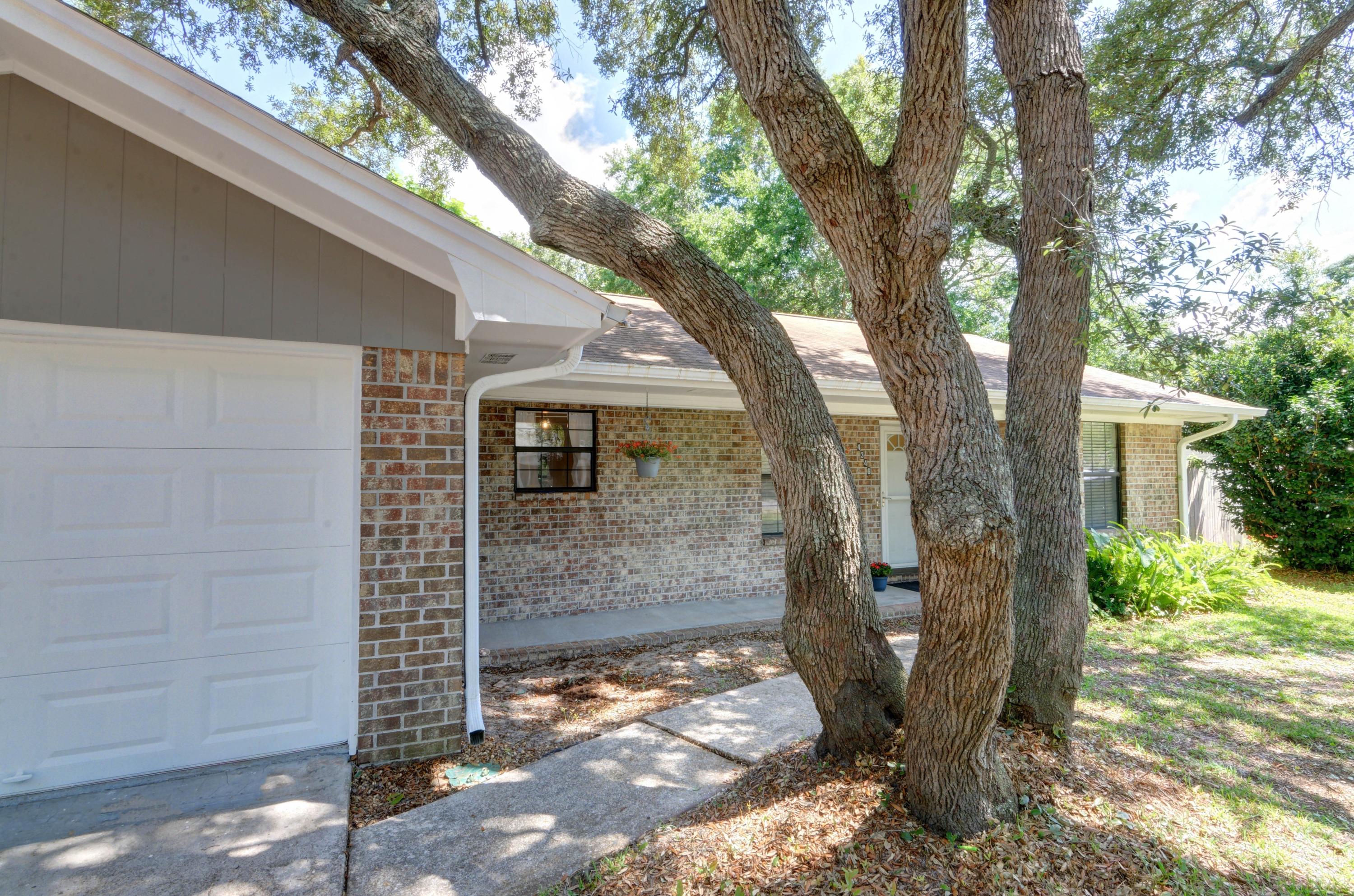 CHEROKEE ACRES - Residential