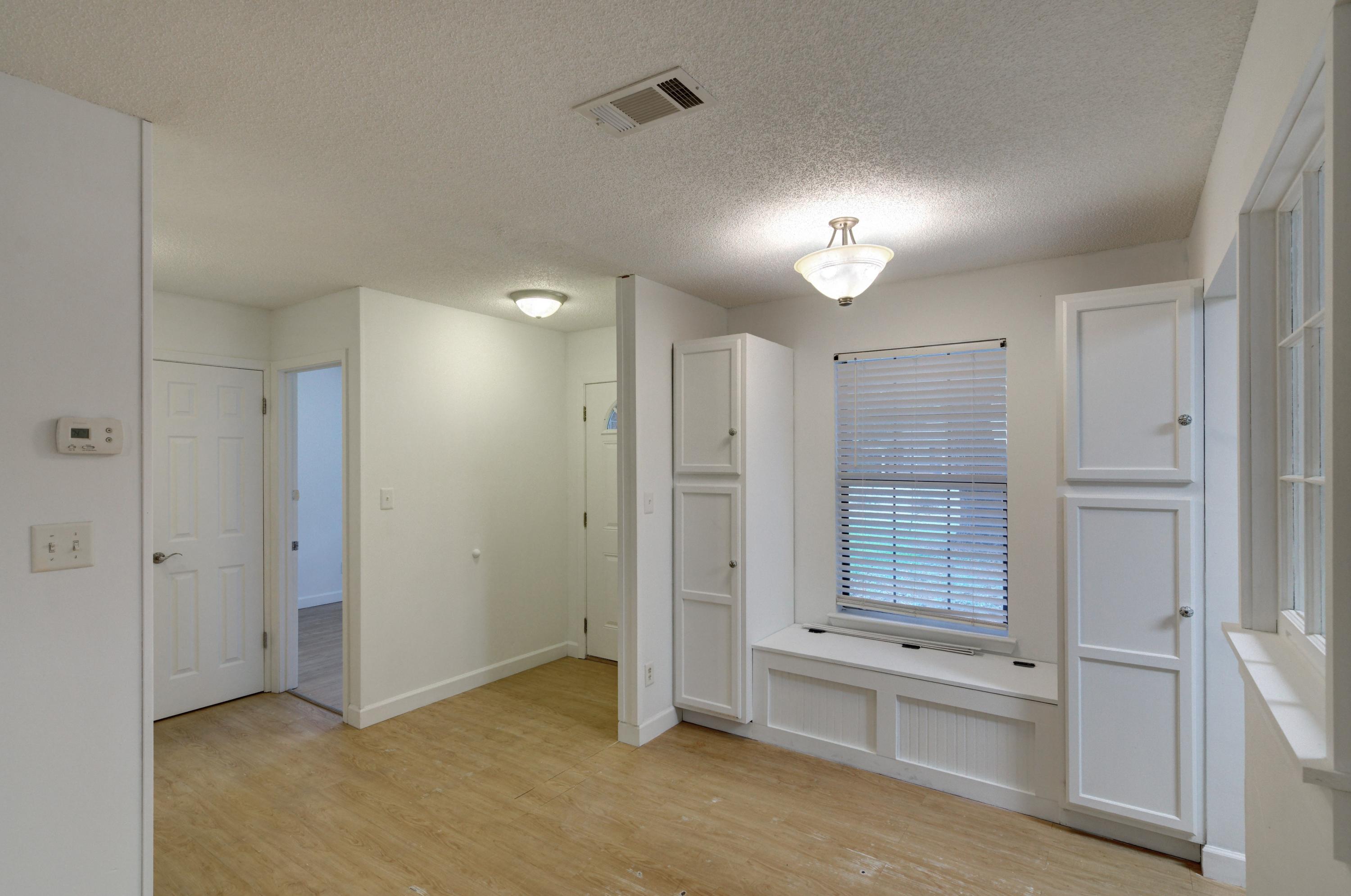 CHEROKEE ACRES - Residential