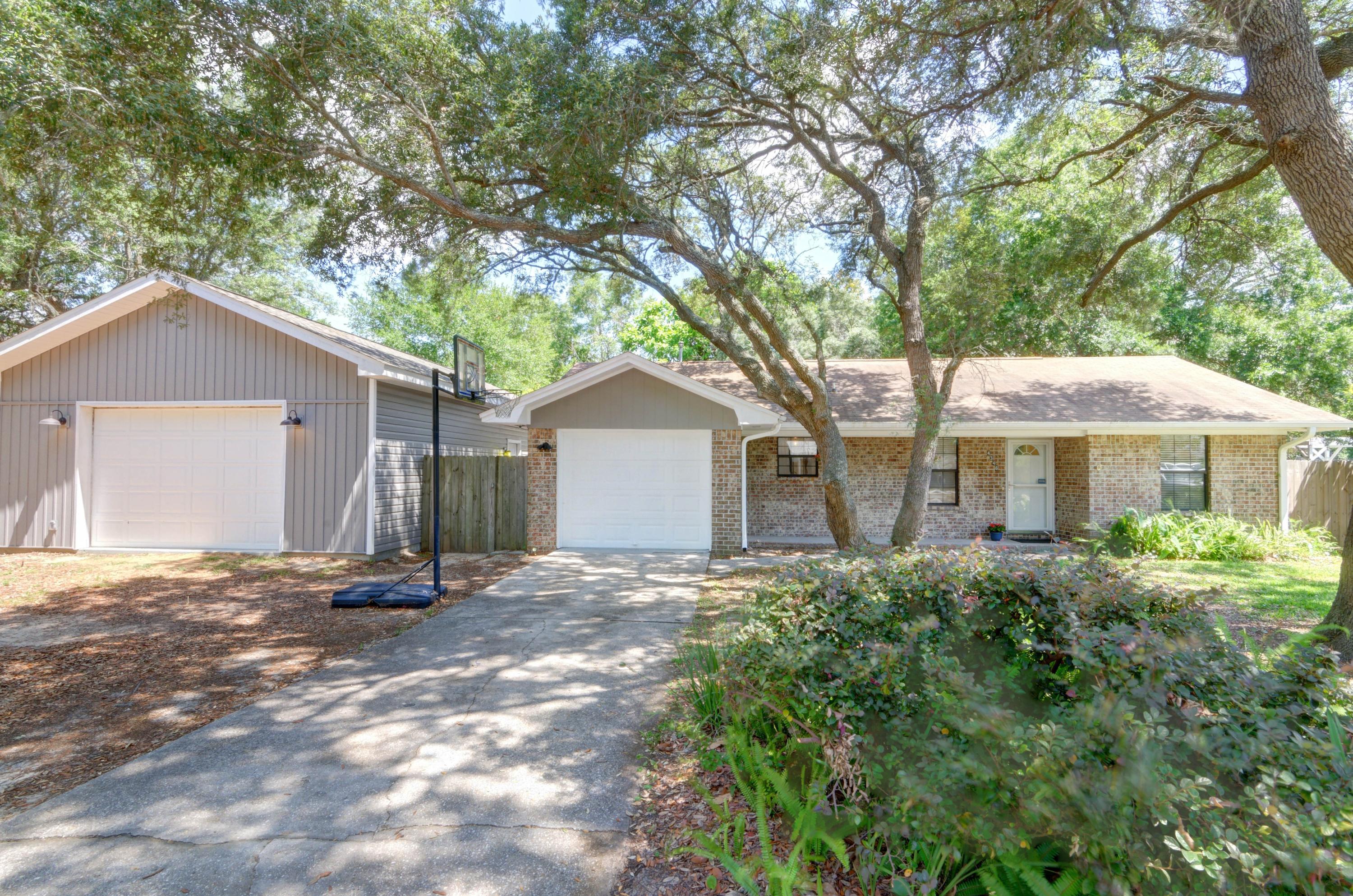 CHEROKEE ACRES - Residential