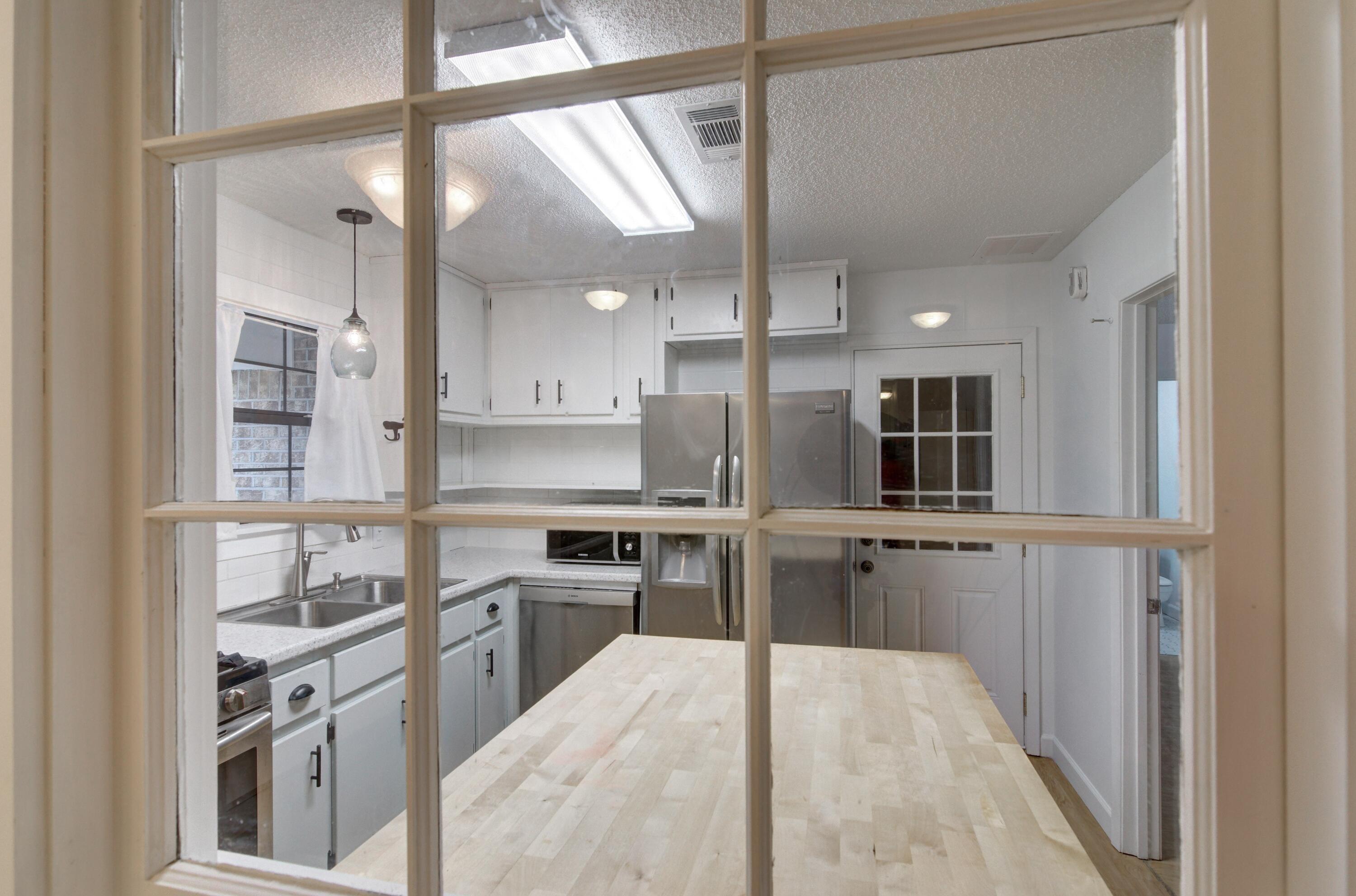 CHEROKEE ACRES - Residential