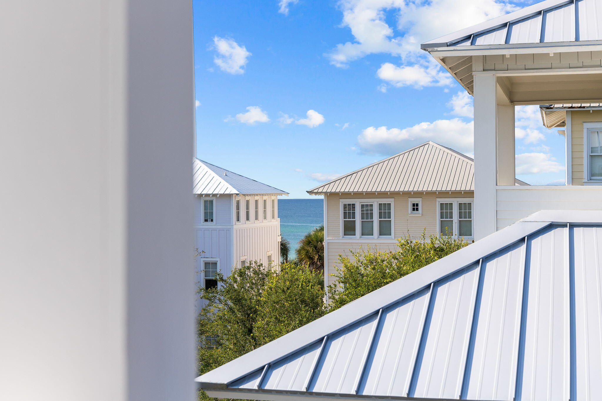 SUMMER'S EDGE - Residential