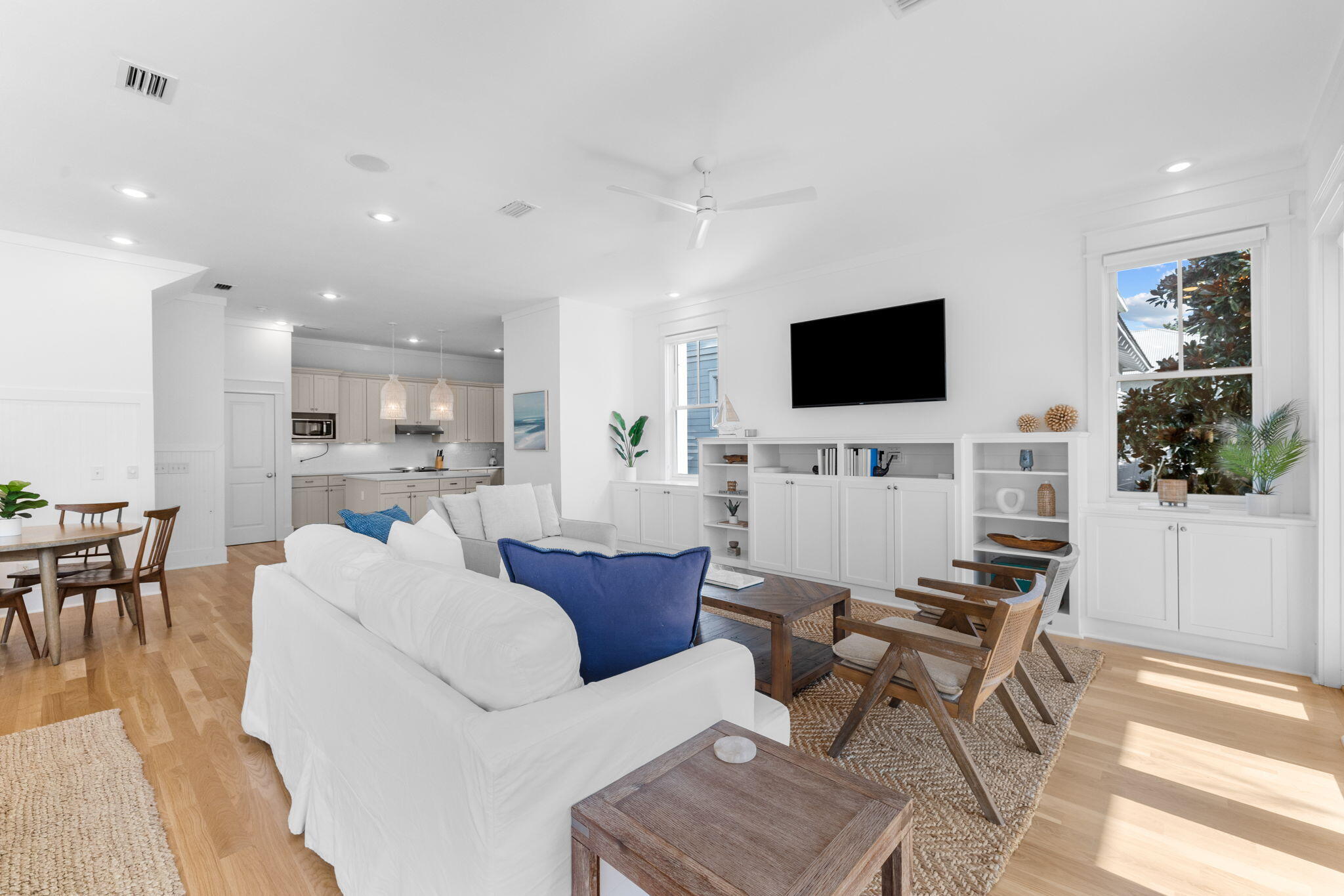 SUMMER'S EDGE - Residential