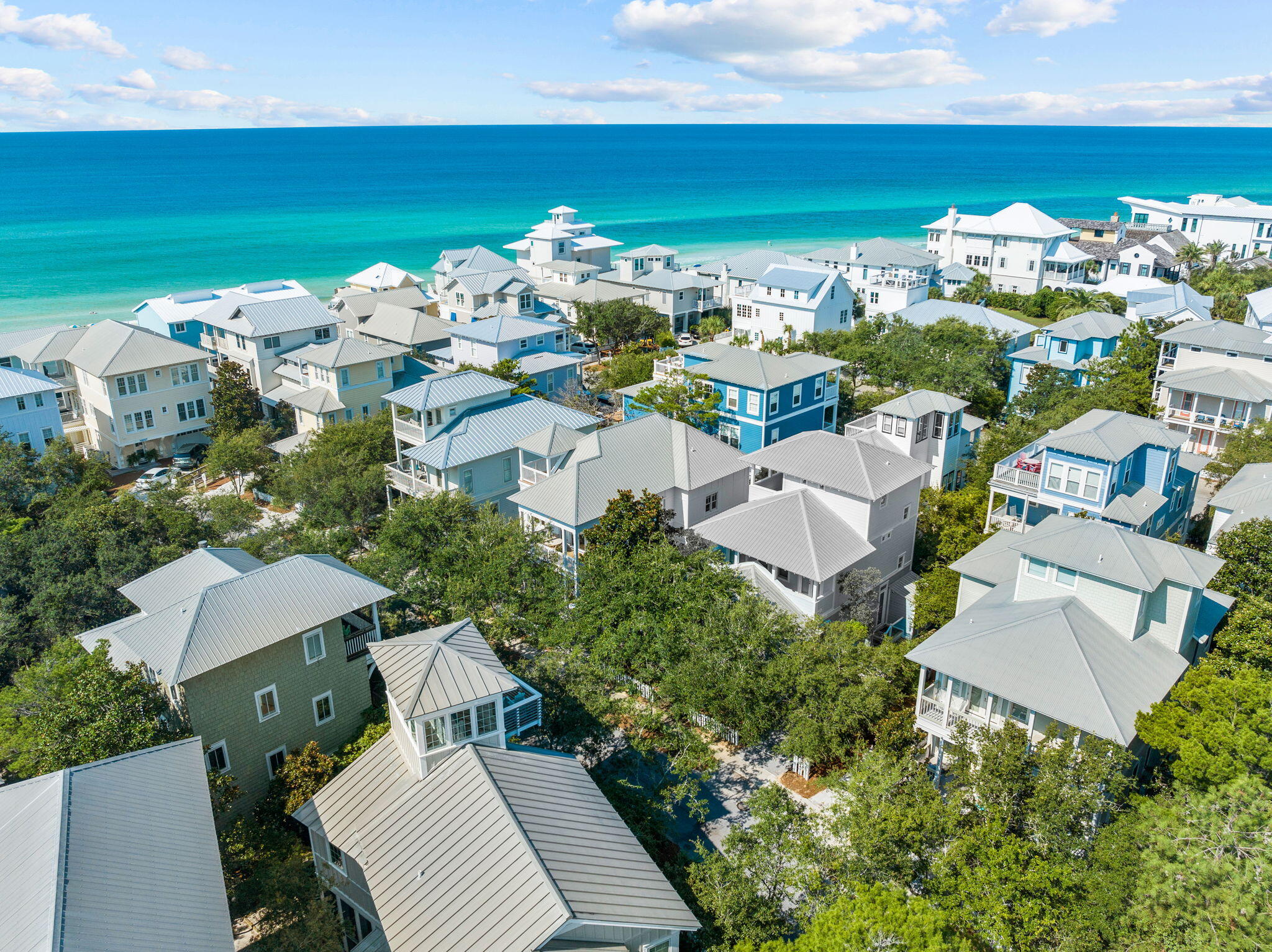 SUMMER'S EDGE - Residential