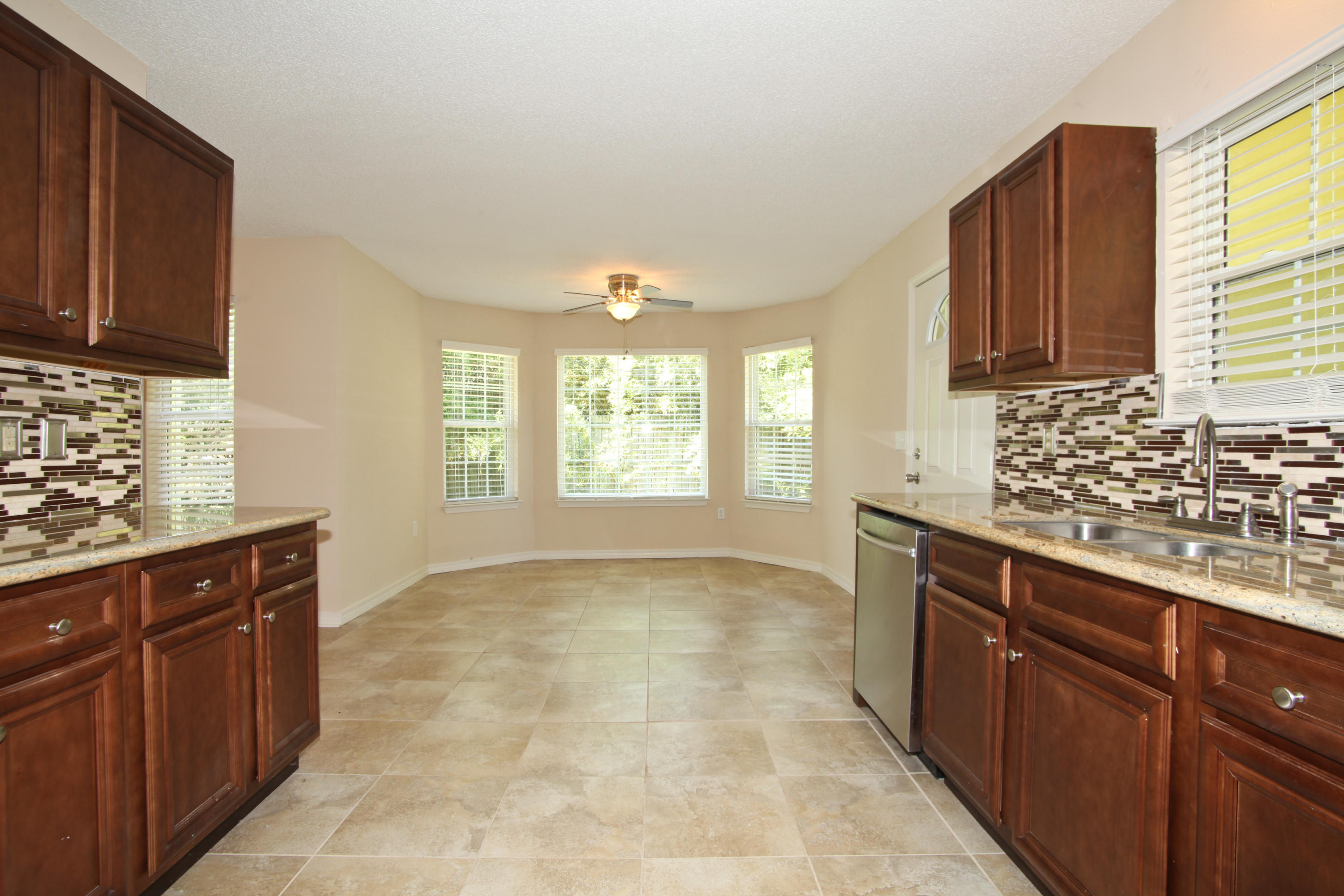 SEABREEZE VILLAS - Residential