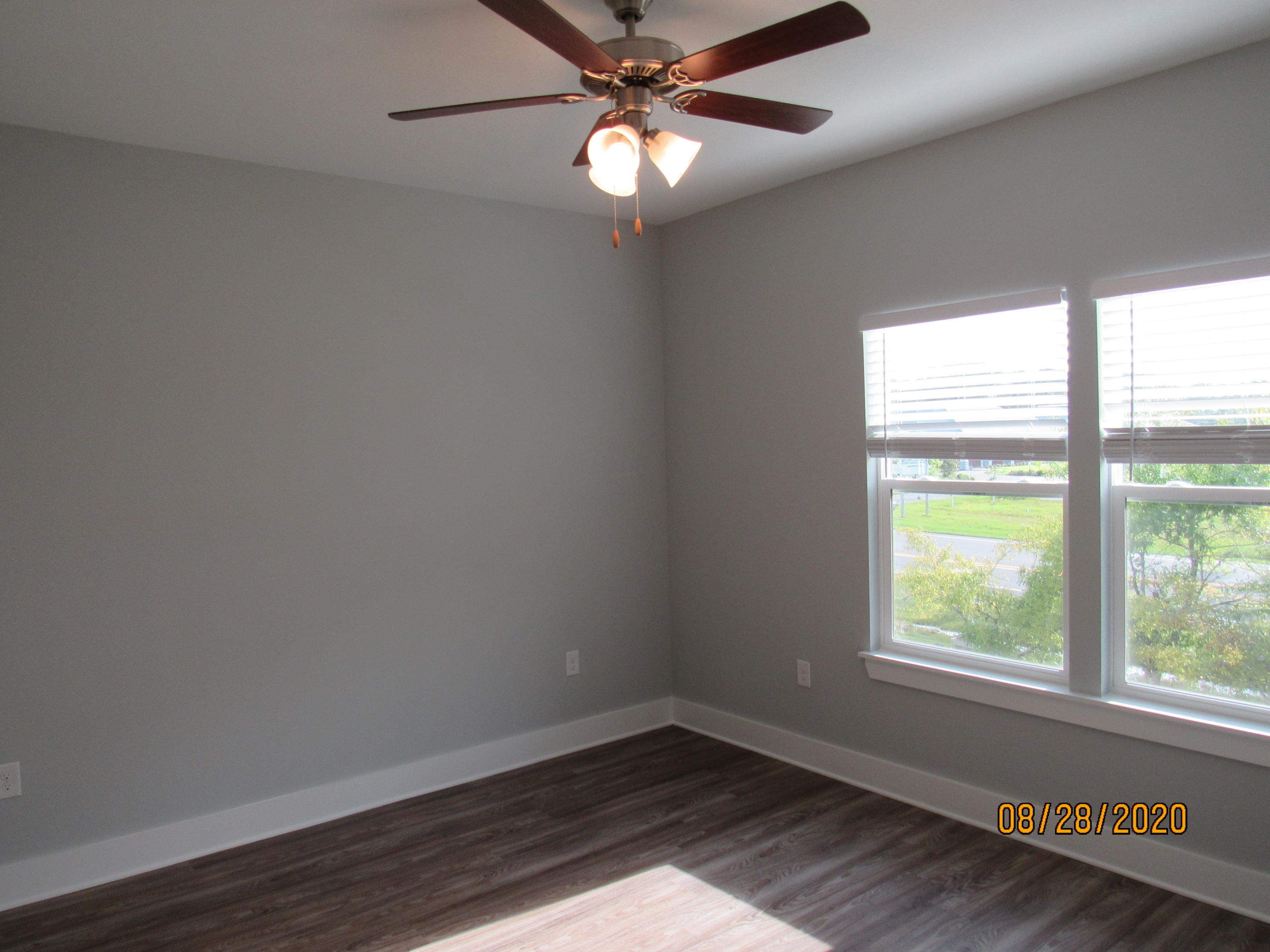 VERANDAS AT FREEPORT - Residential Lease