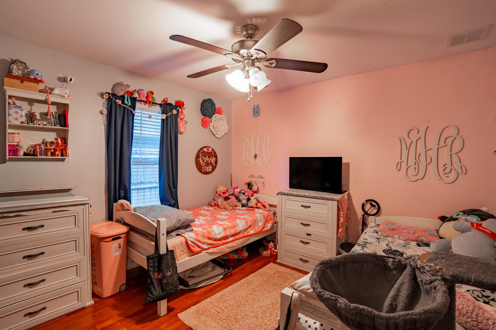 BELL-BROOK ESTATES - Residential
