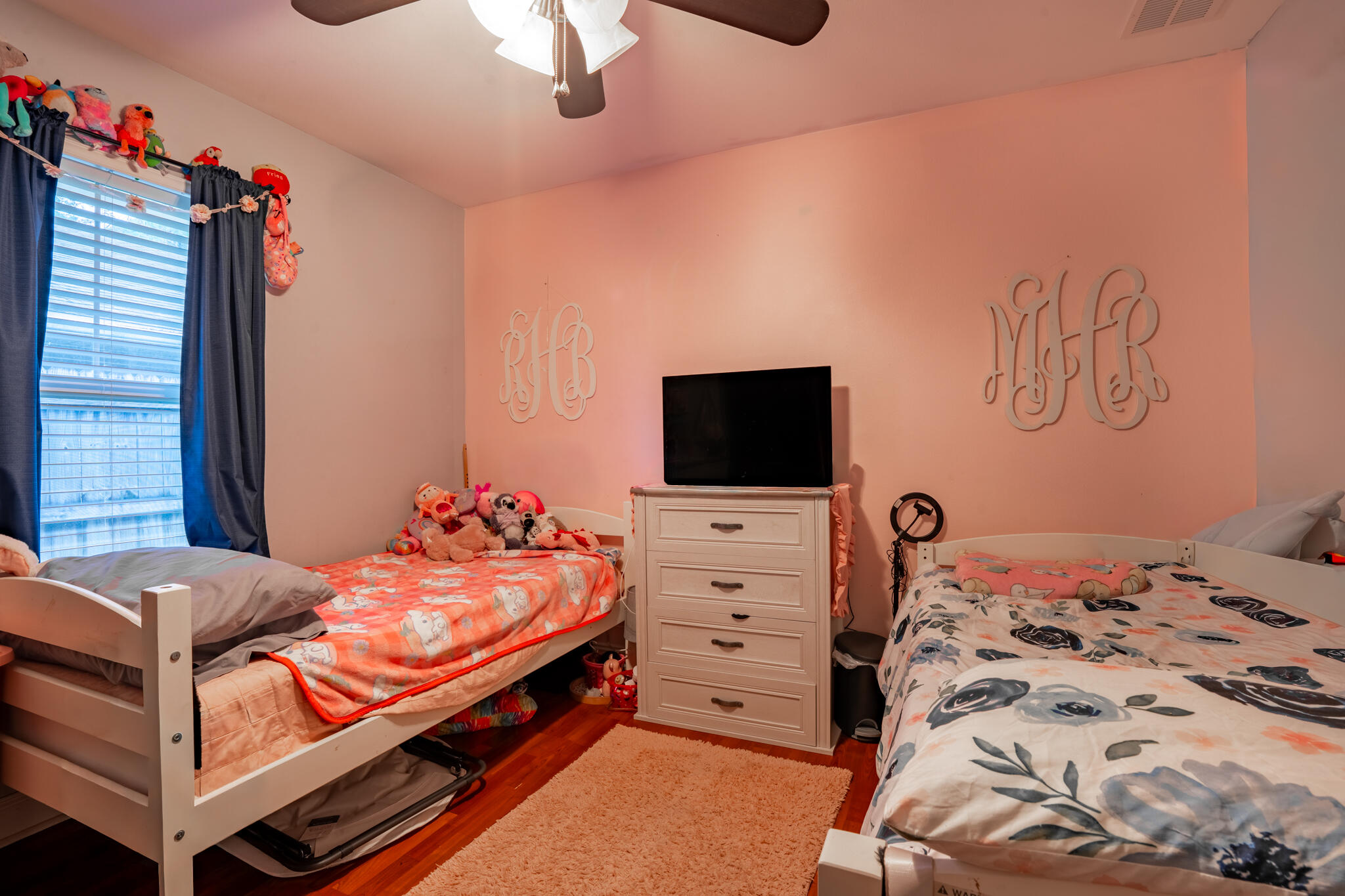 BELL-BROOK ESTATES - Residential