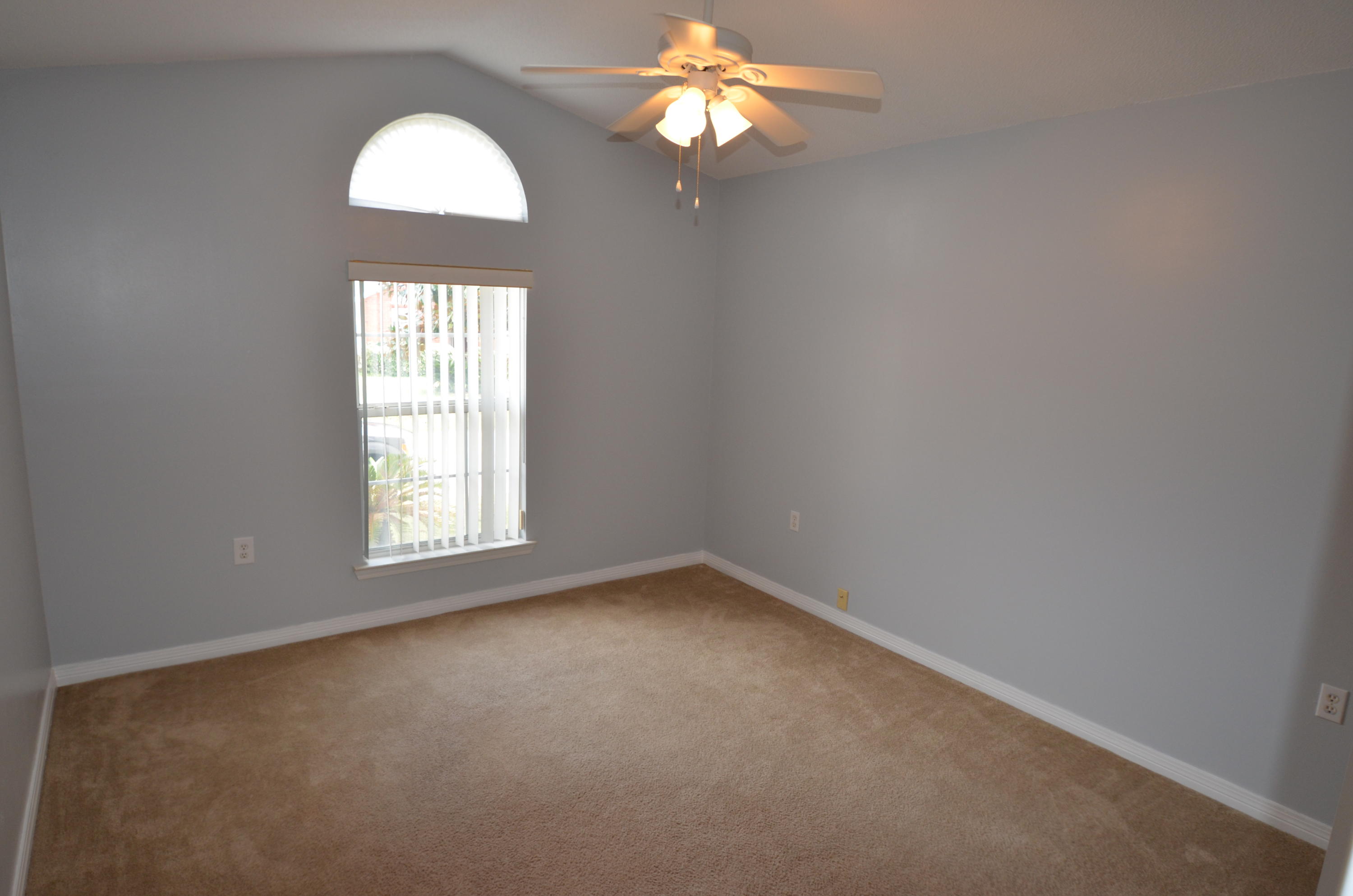 PETITE CHATEAU - Residential Lease