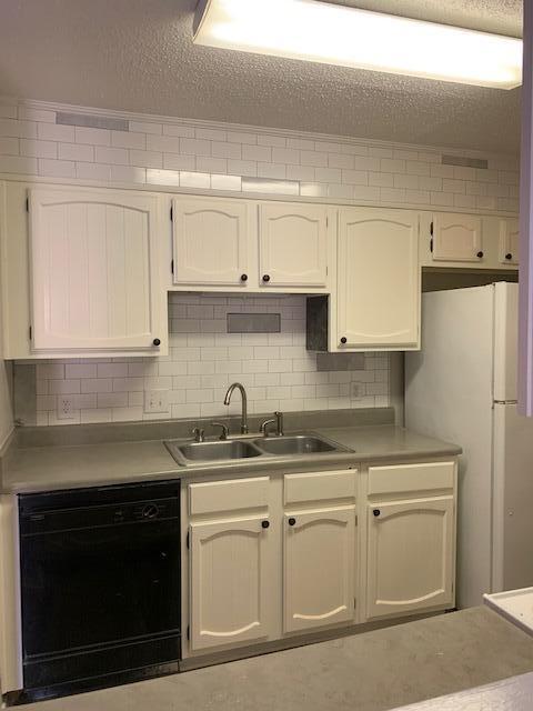 GOLF CLUB CONDO THE - Residential Lease