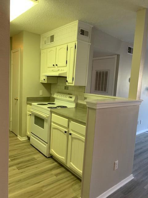 GOLF CLUB CONDO THE - Residential Lease
