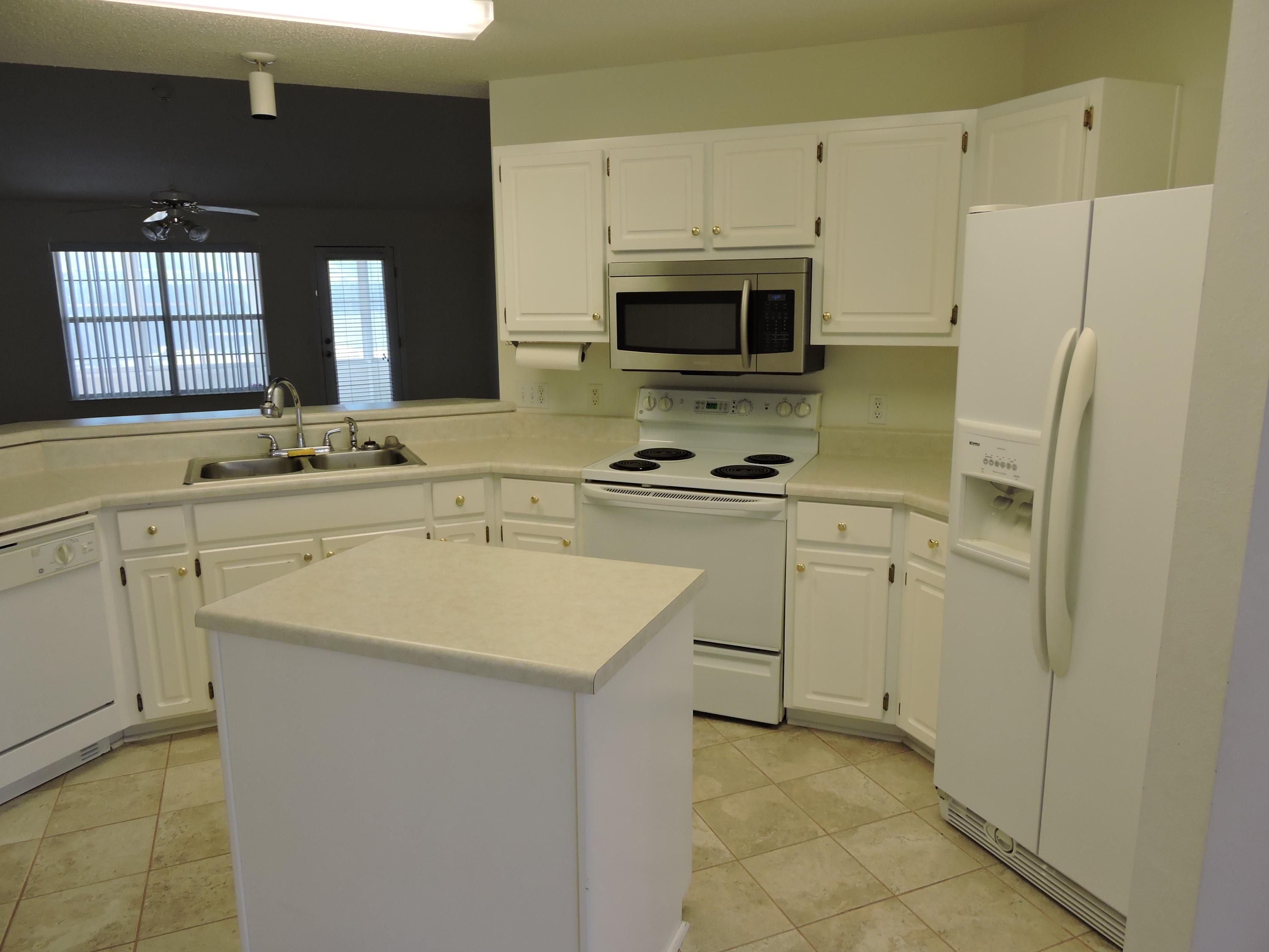 STEEPLECHASE PH 3 - Residential Lease