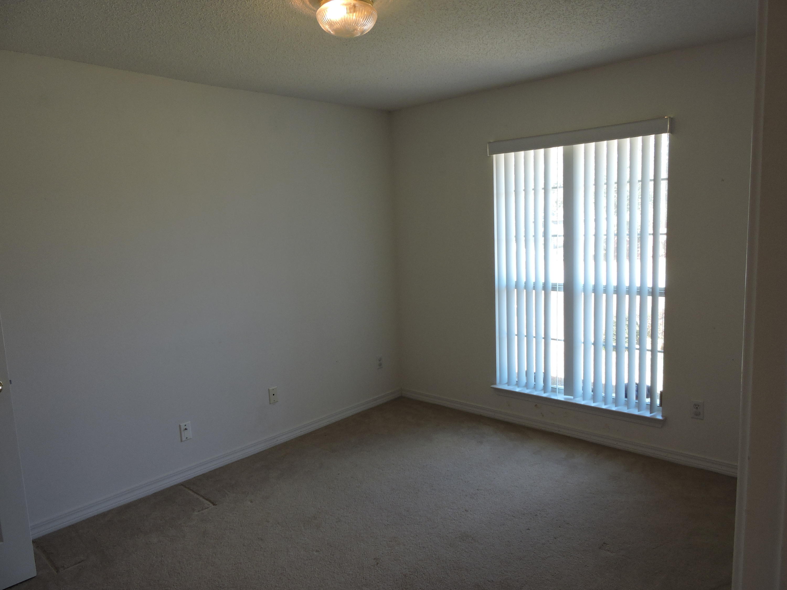 STEEPLECHASE PH 3 - Residential Lease