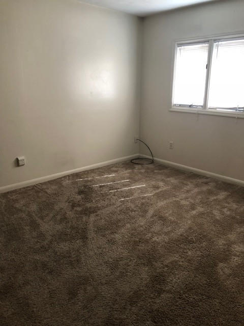 CHELSEA WOODS - Residential Lease