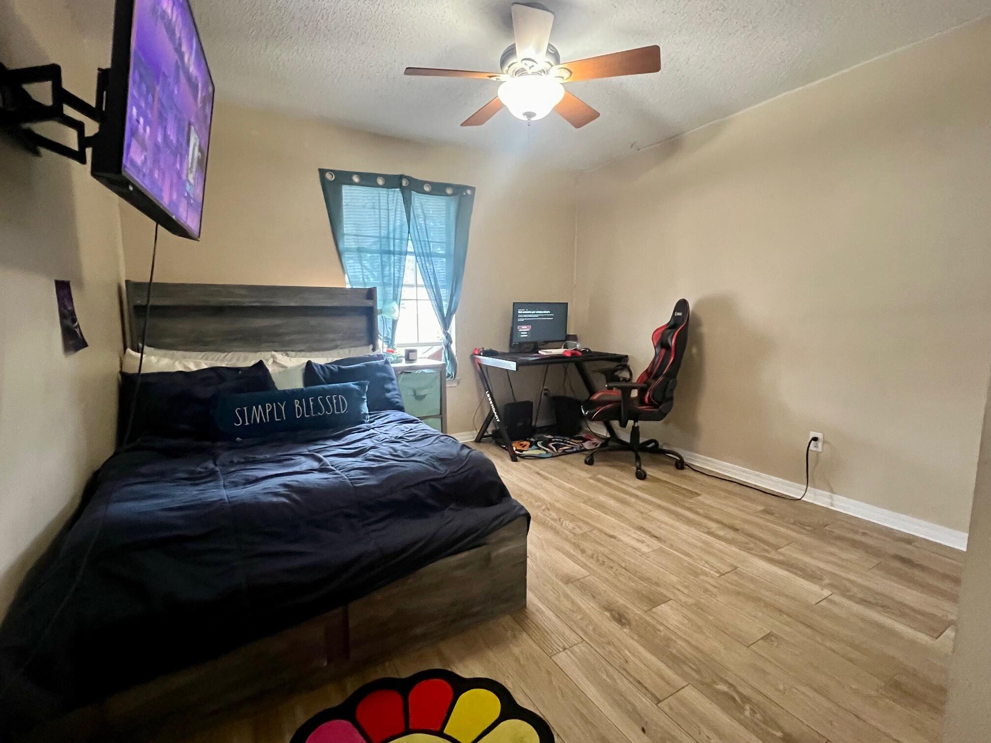 RIVERCHASE S/D PH 2 - Residential Lease