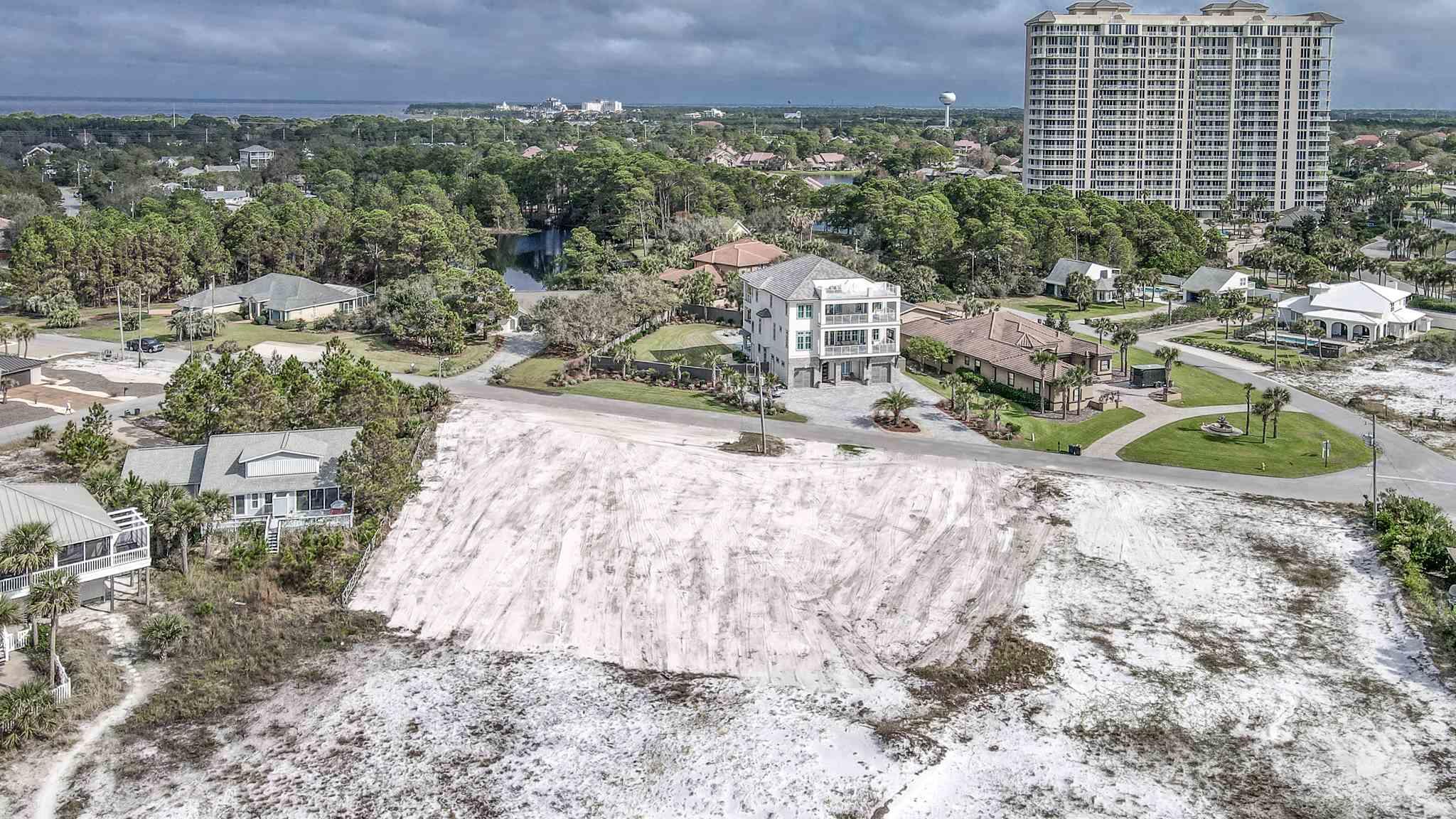 Gulf Pines. - Land