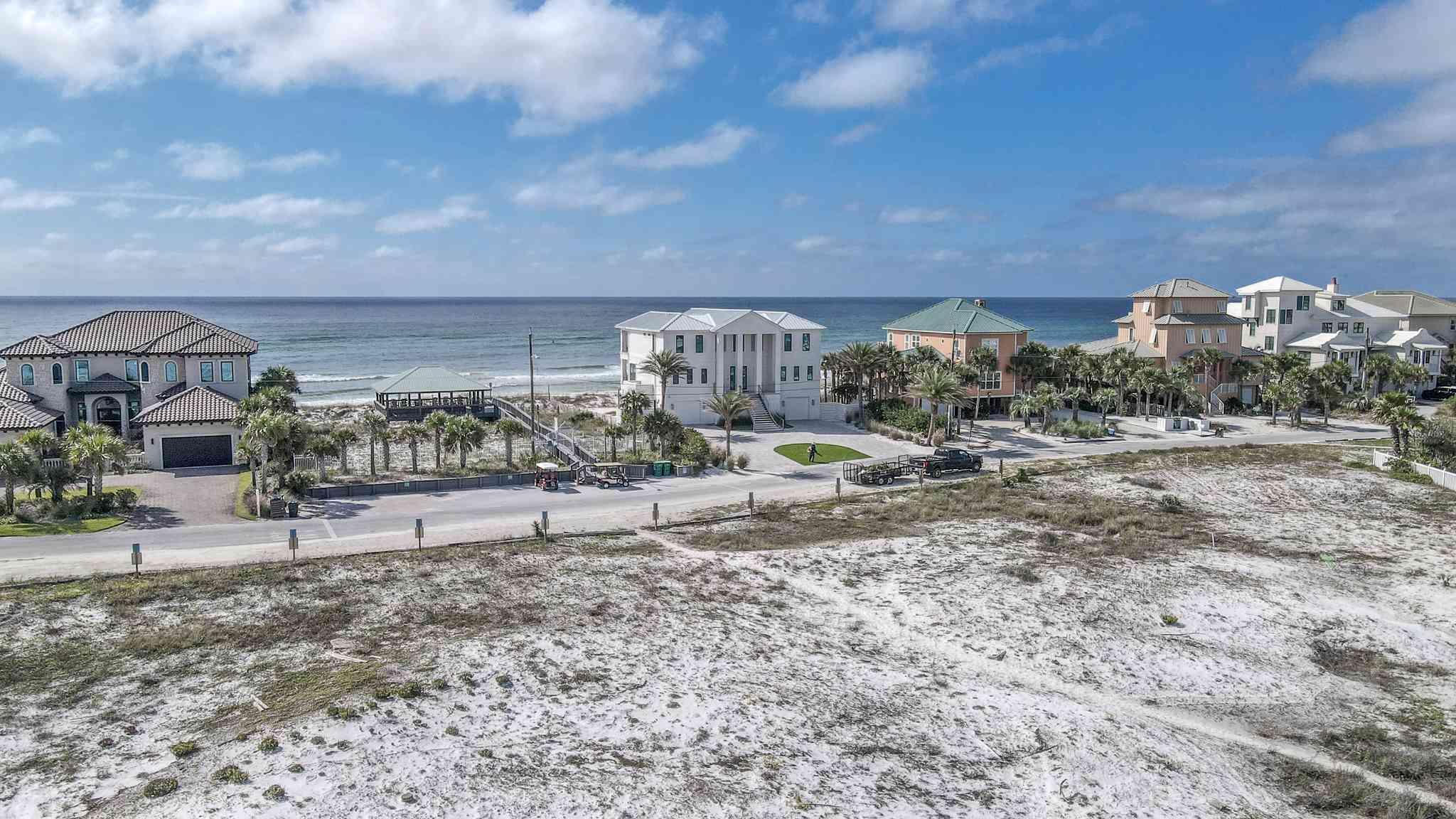 Gulf Pines. - Land