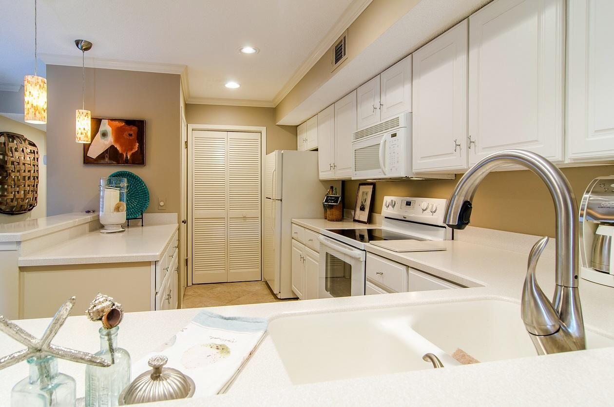 HARBOUR POINT CONDO - Residential Lease