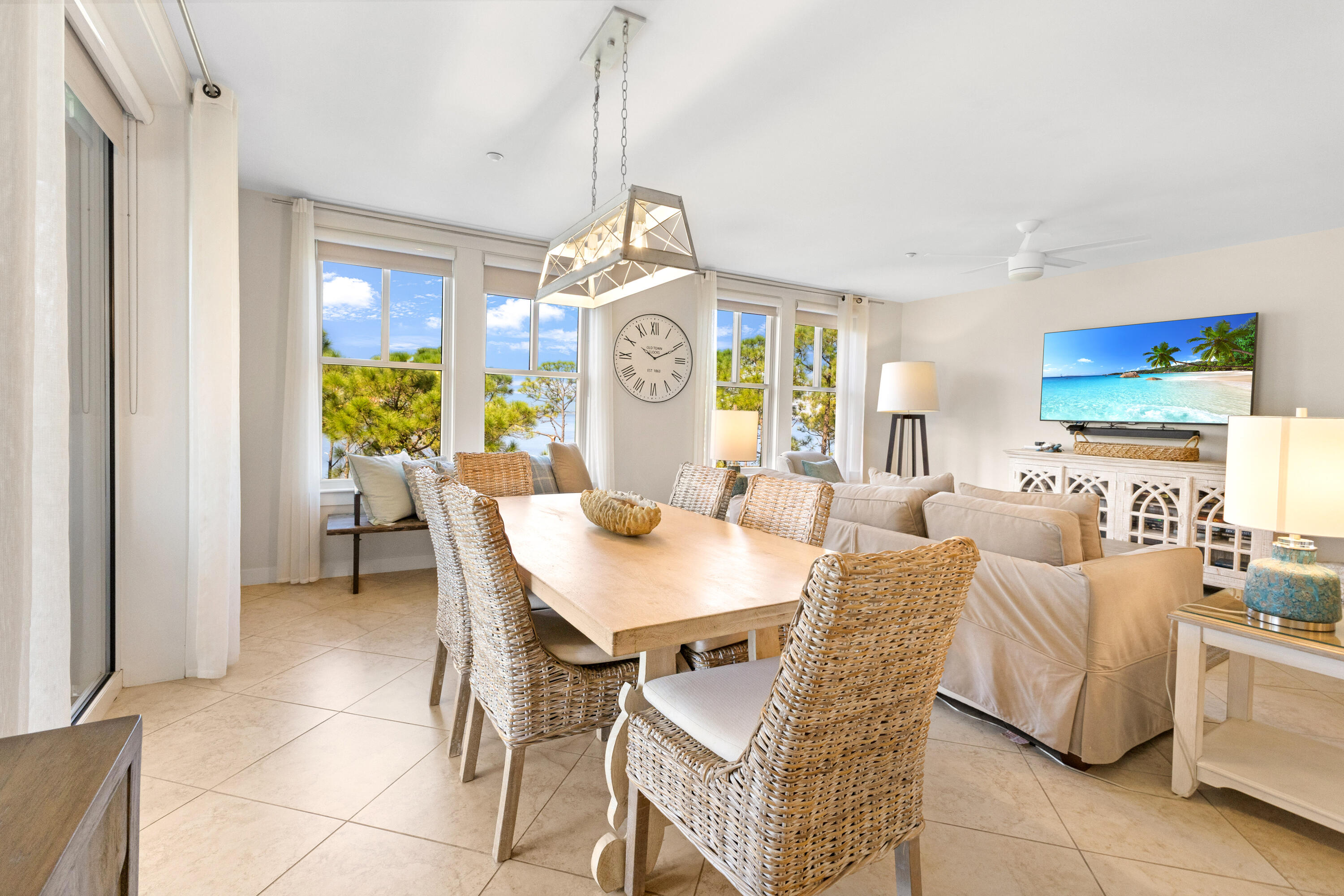 BAHIA CONDO - Residential