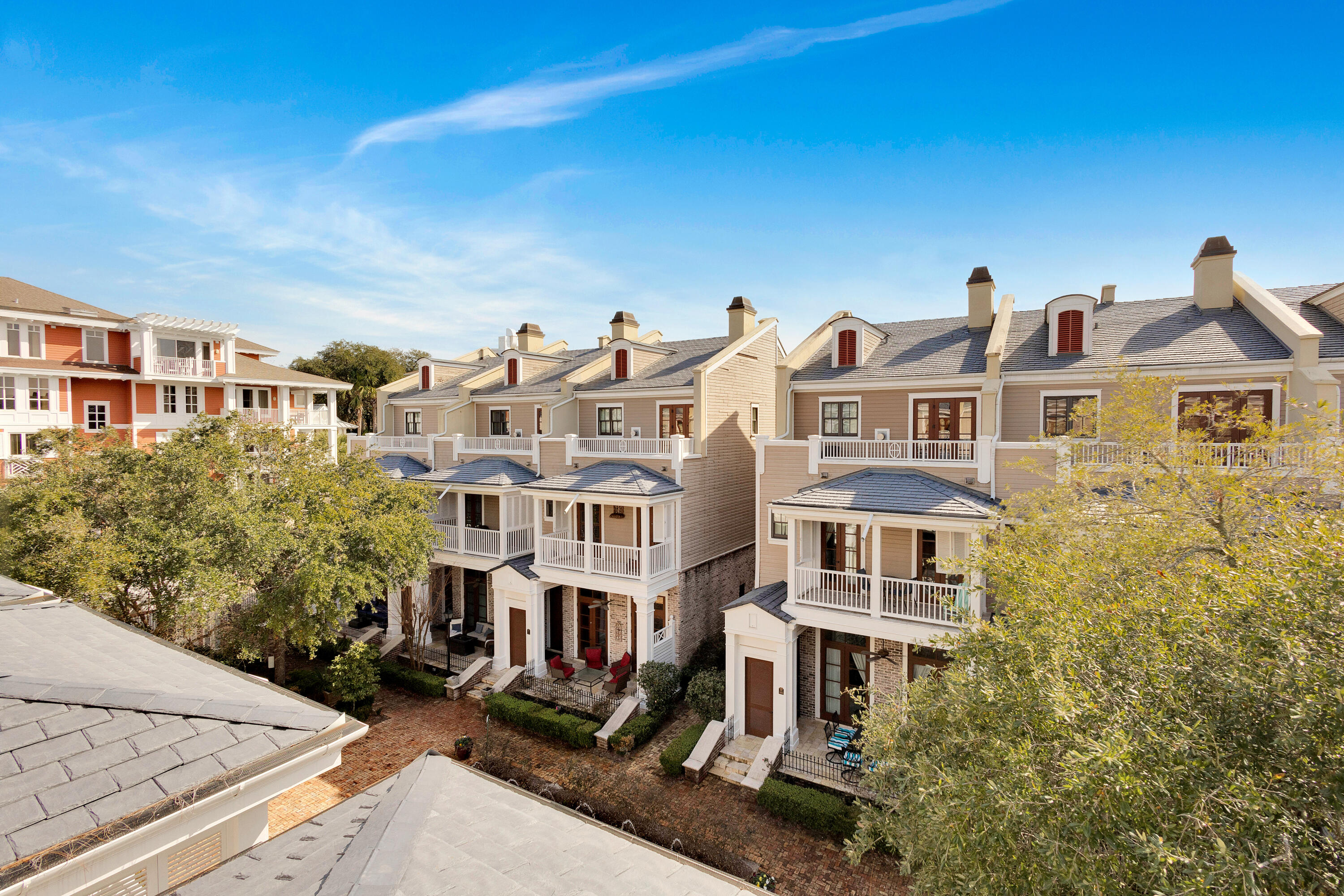 LE JARDIN - Residential Lease