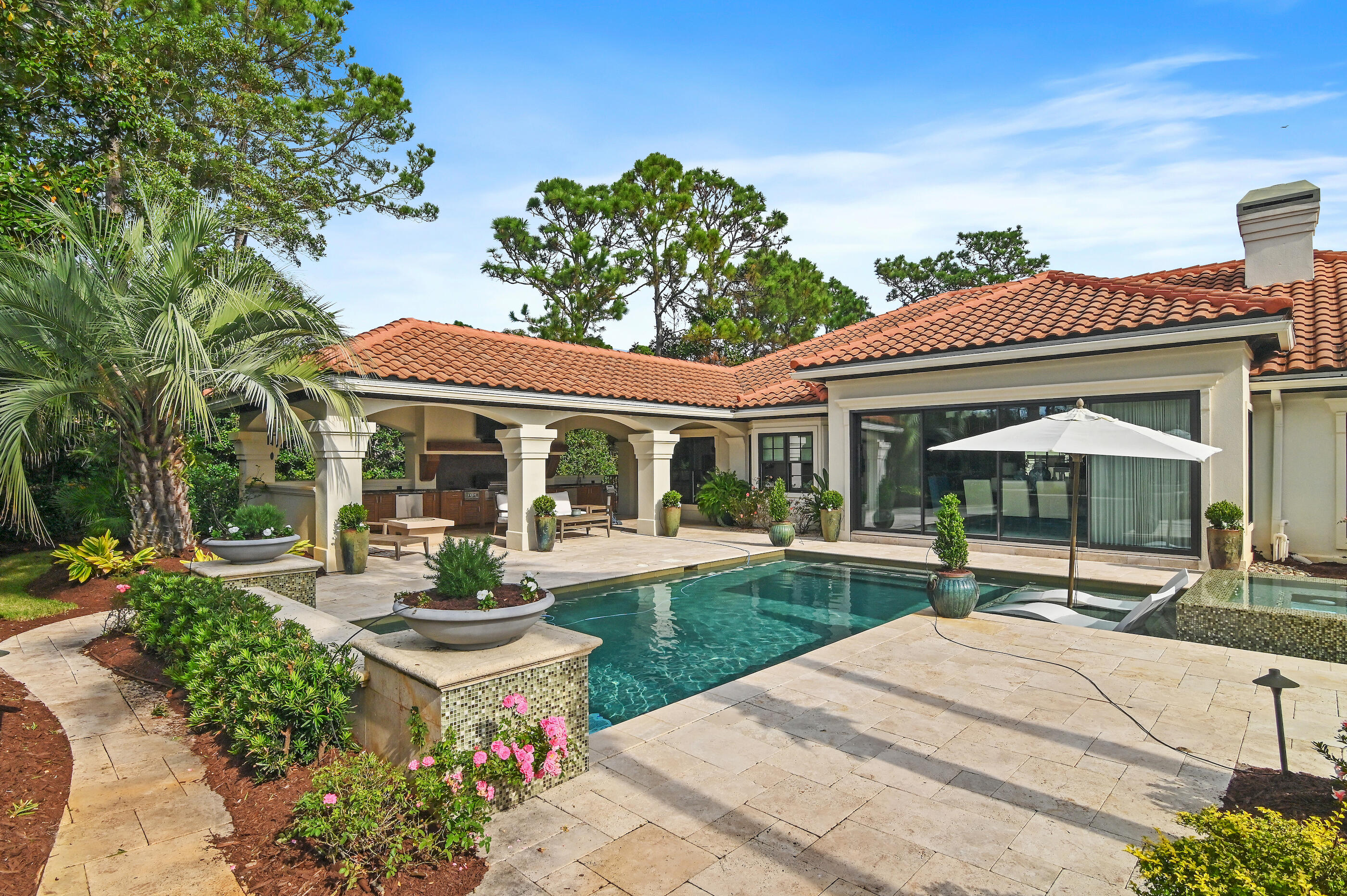 BAYTOWNE AVE EAST - Residential