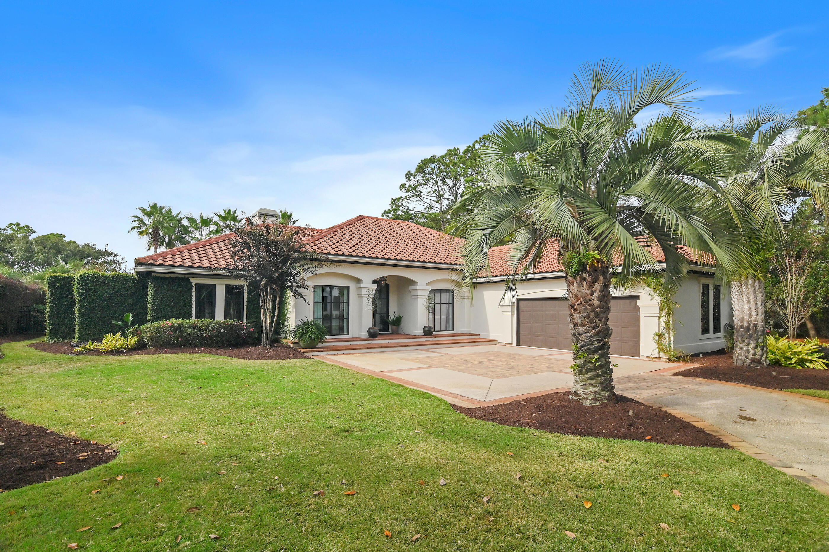 BAYTOWNE AVE EAST - Residential