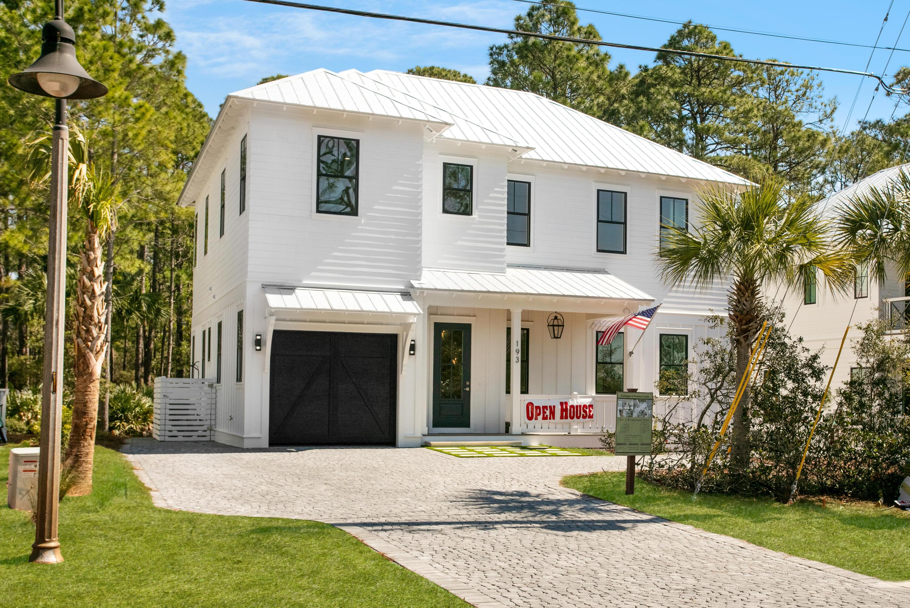 COTTAGES AT EASTERN LAKE - Residential
