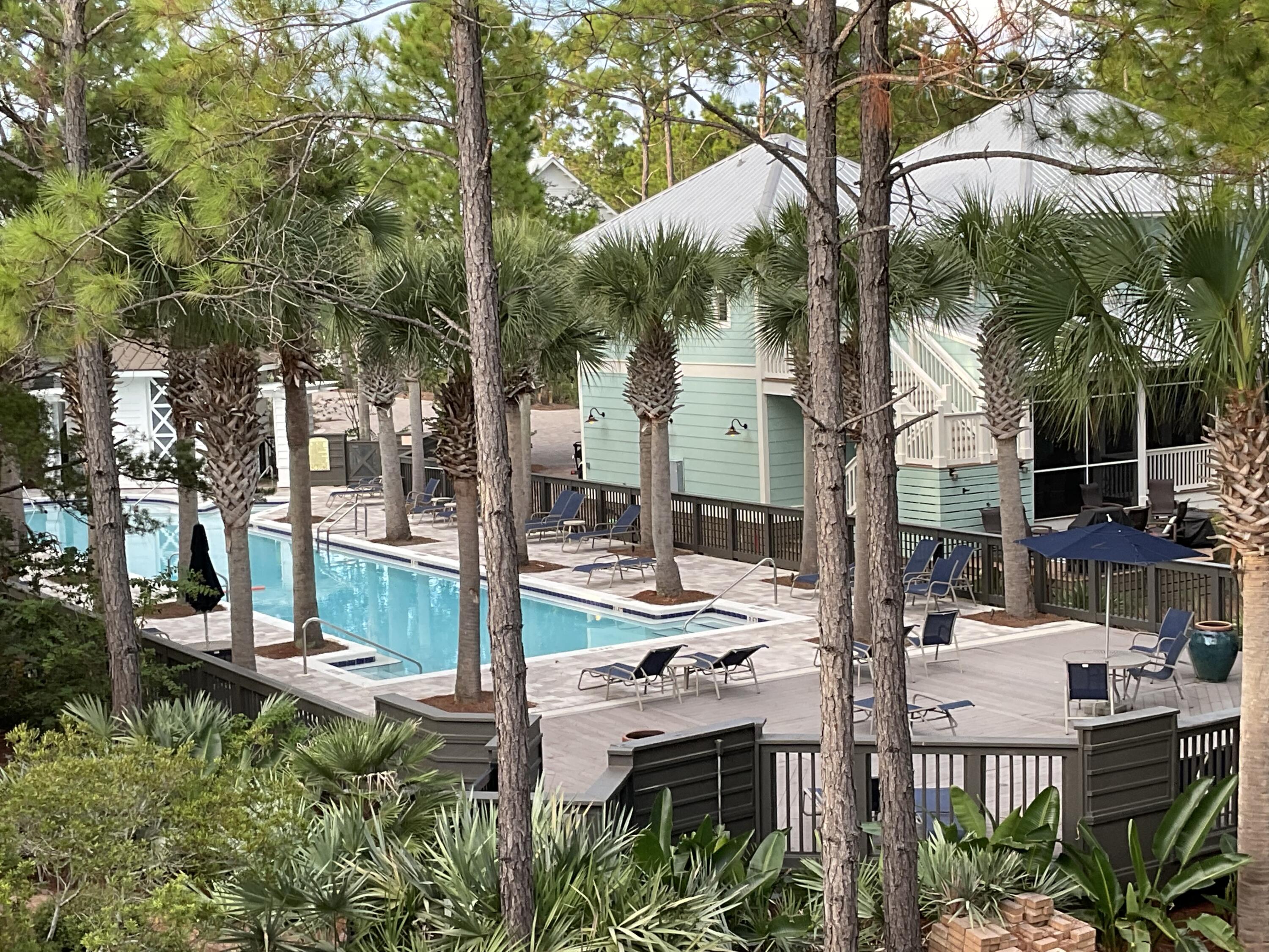 COTTAGES AT EASTERN LAKE - Residential