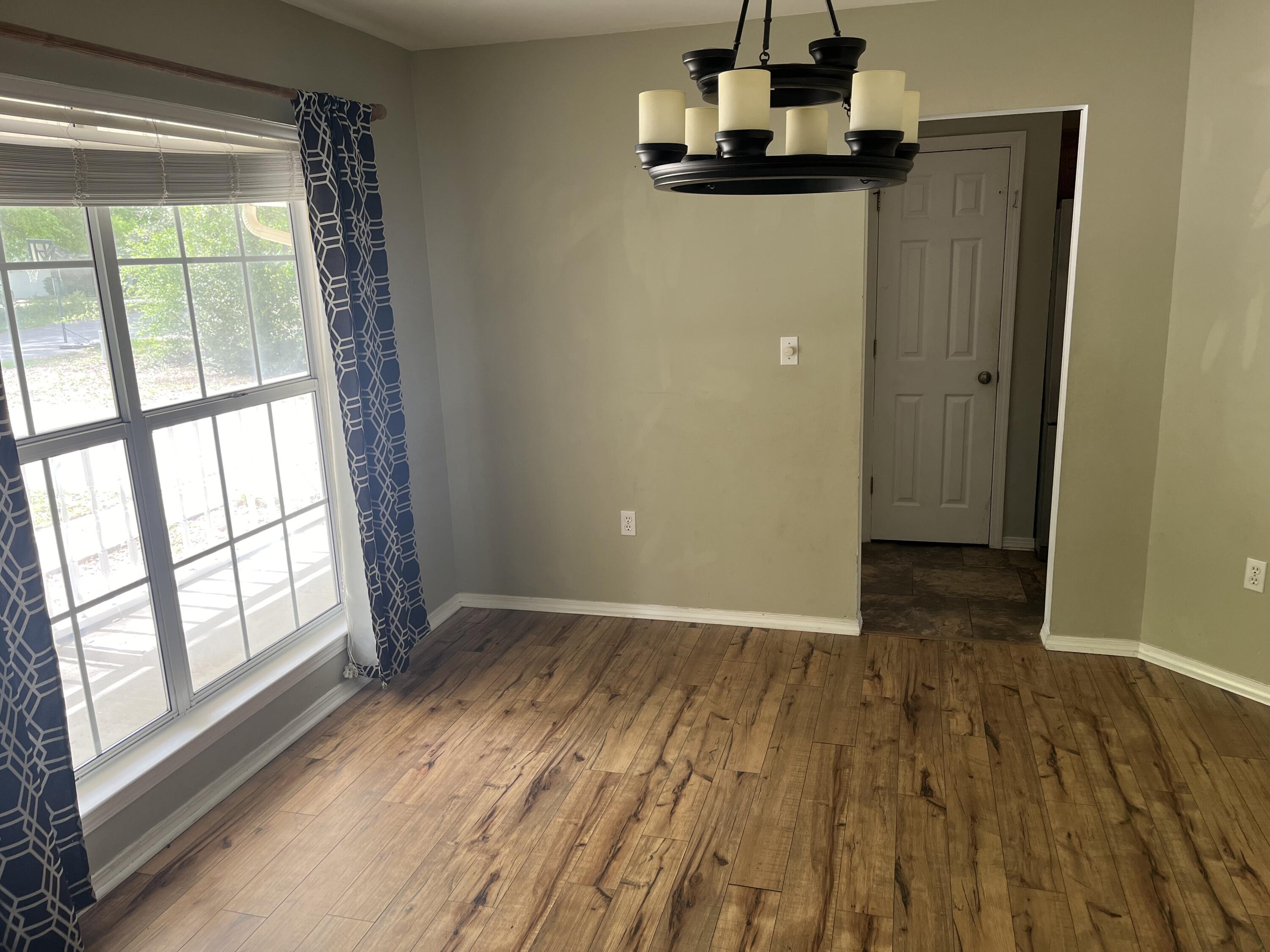 ROYAL OAKS S/D - Residential