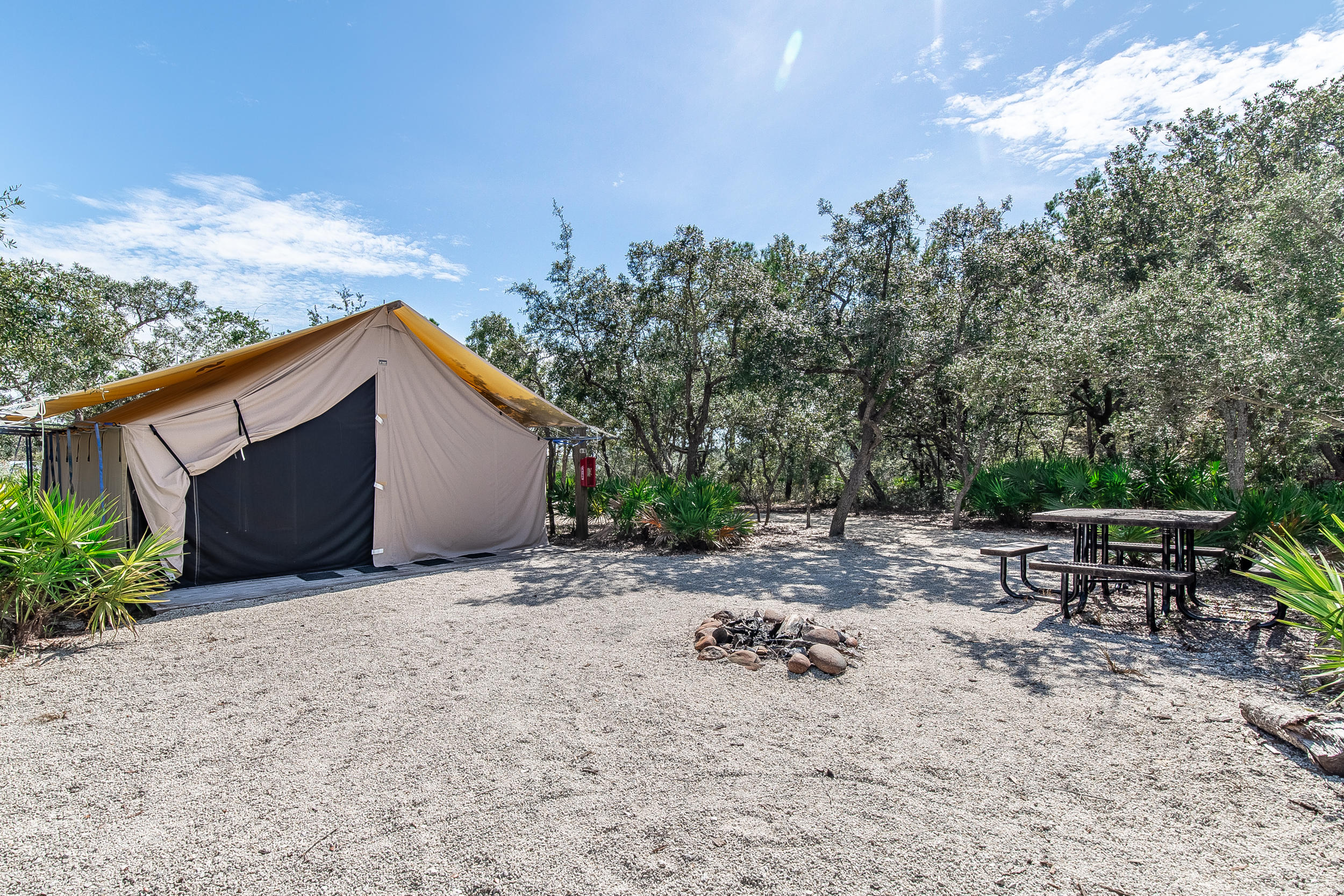 RIVERCAMPS ON CROOKED CREEK - Land