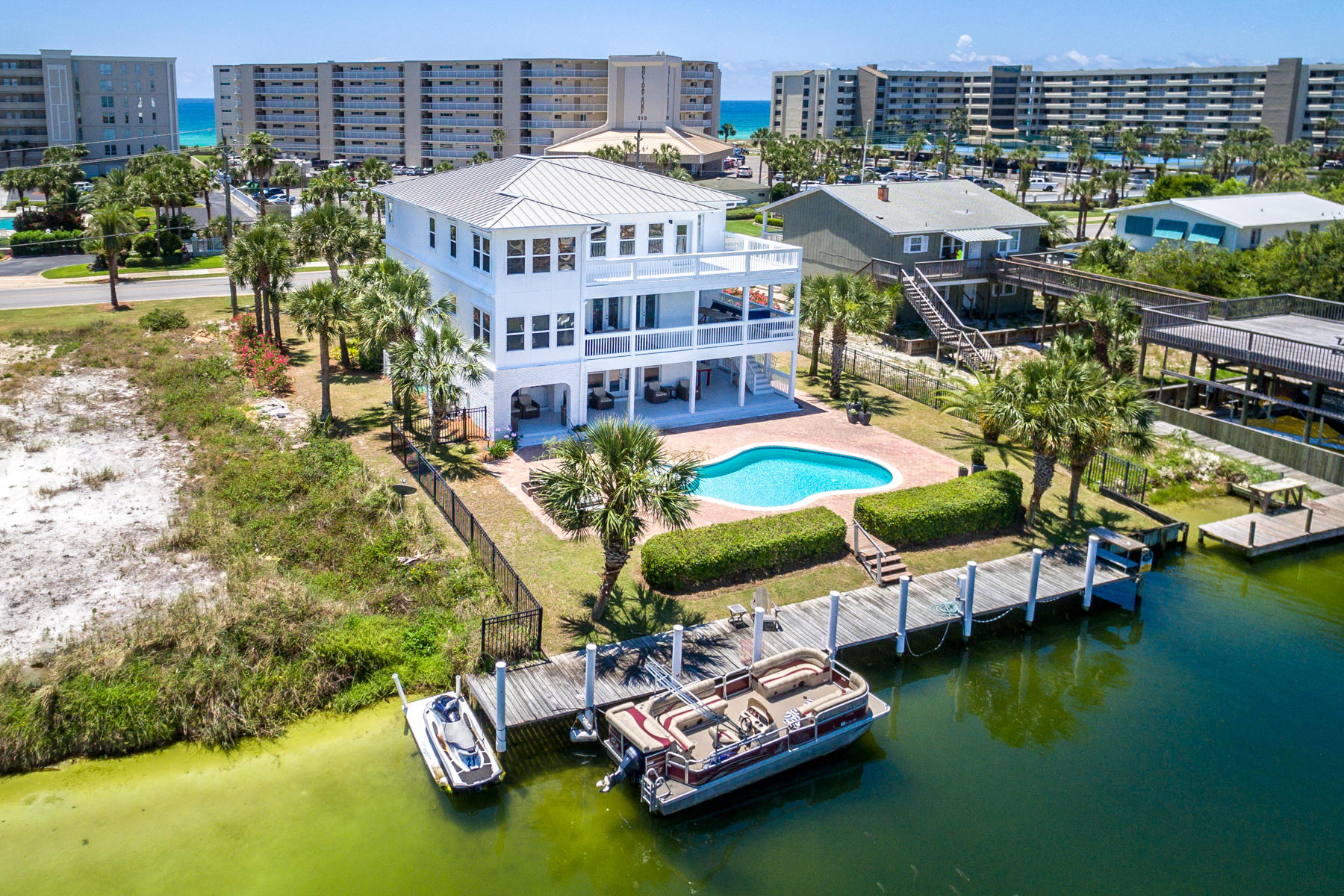HOLIDAY ISLE - Residential
