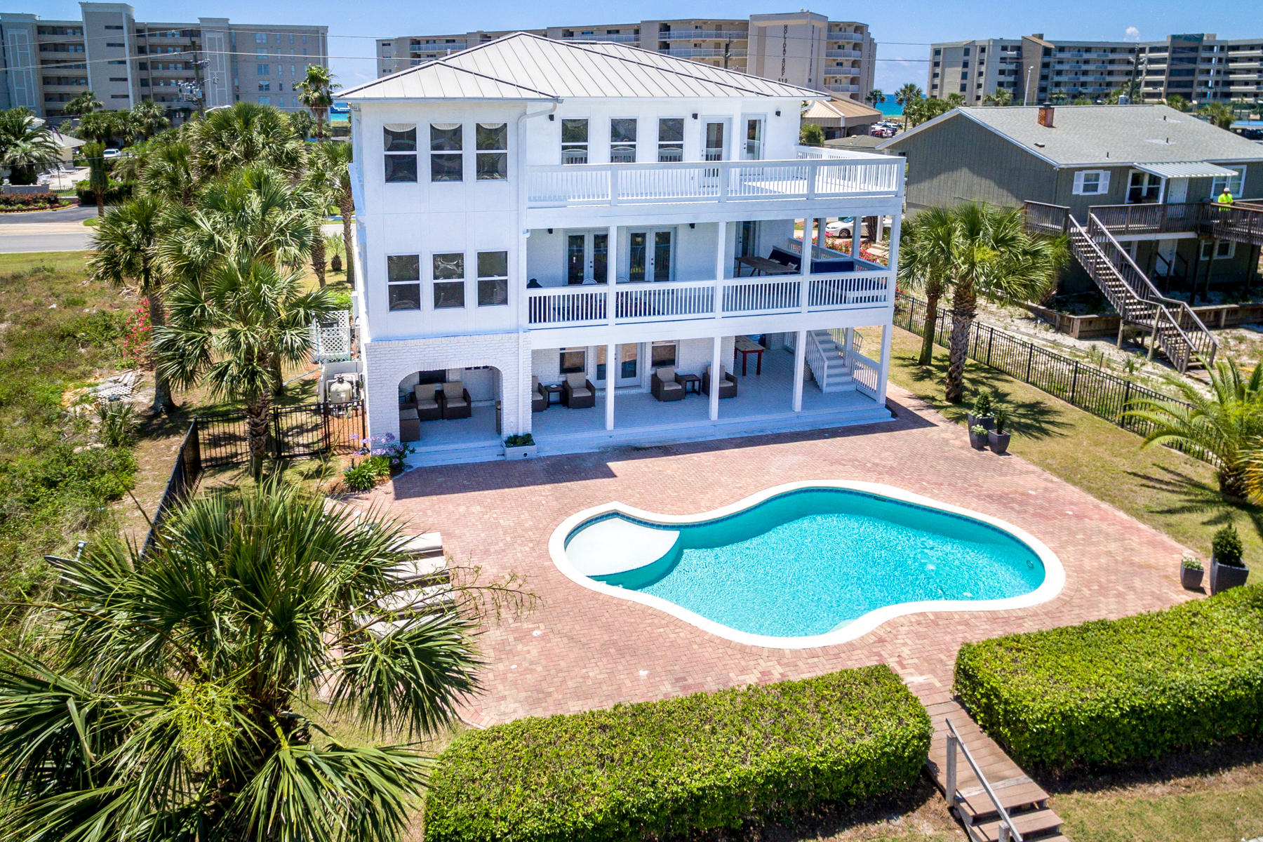 HOLIDAY ISLE - Residential
