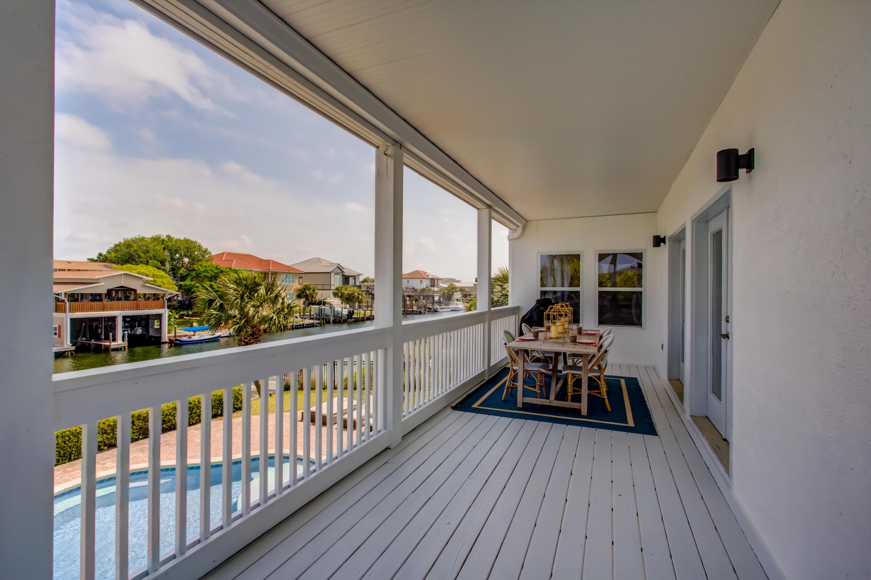 HOLIDAY ISLE - Residential