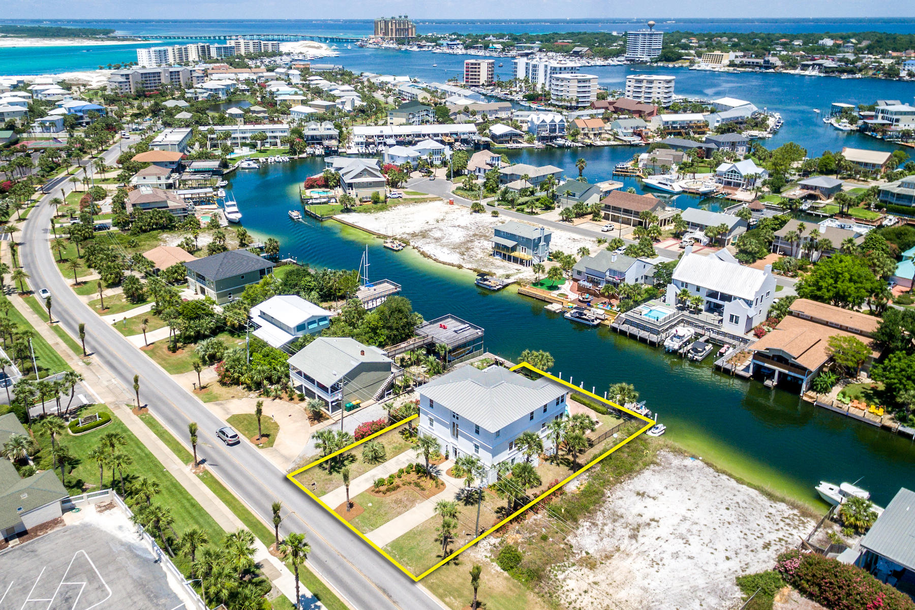 HOLIDAY ISLE - Residential
