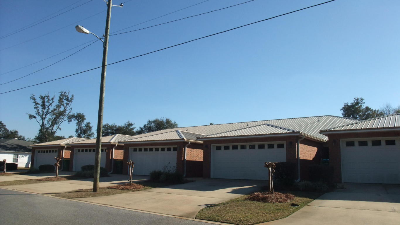 Magnolias of Mary Esther - Residential Lease