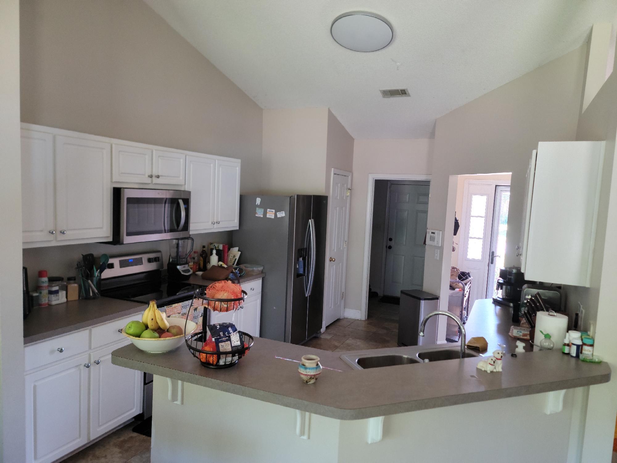CREETWOOD PLACE - Residential Lease