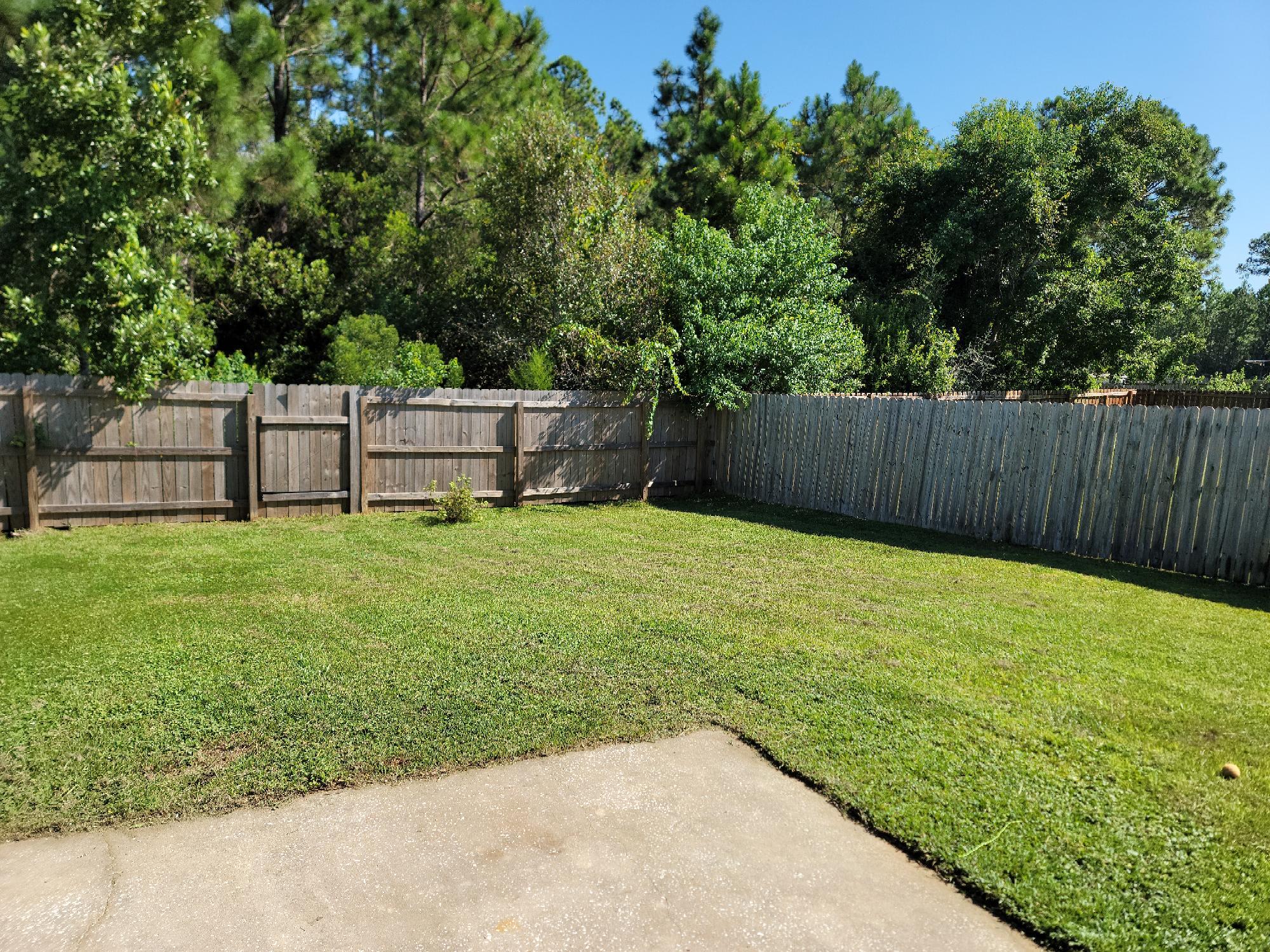 CREETWOOD PLACE - Residential Lease
