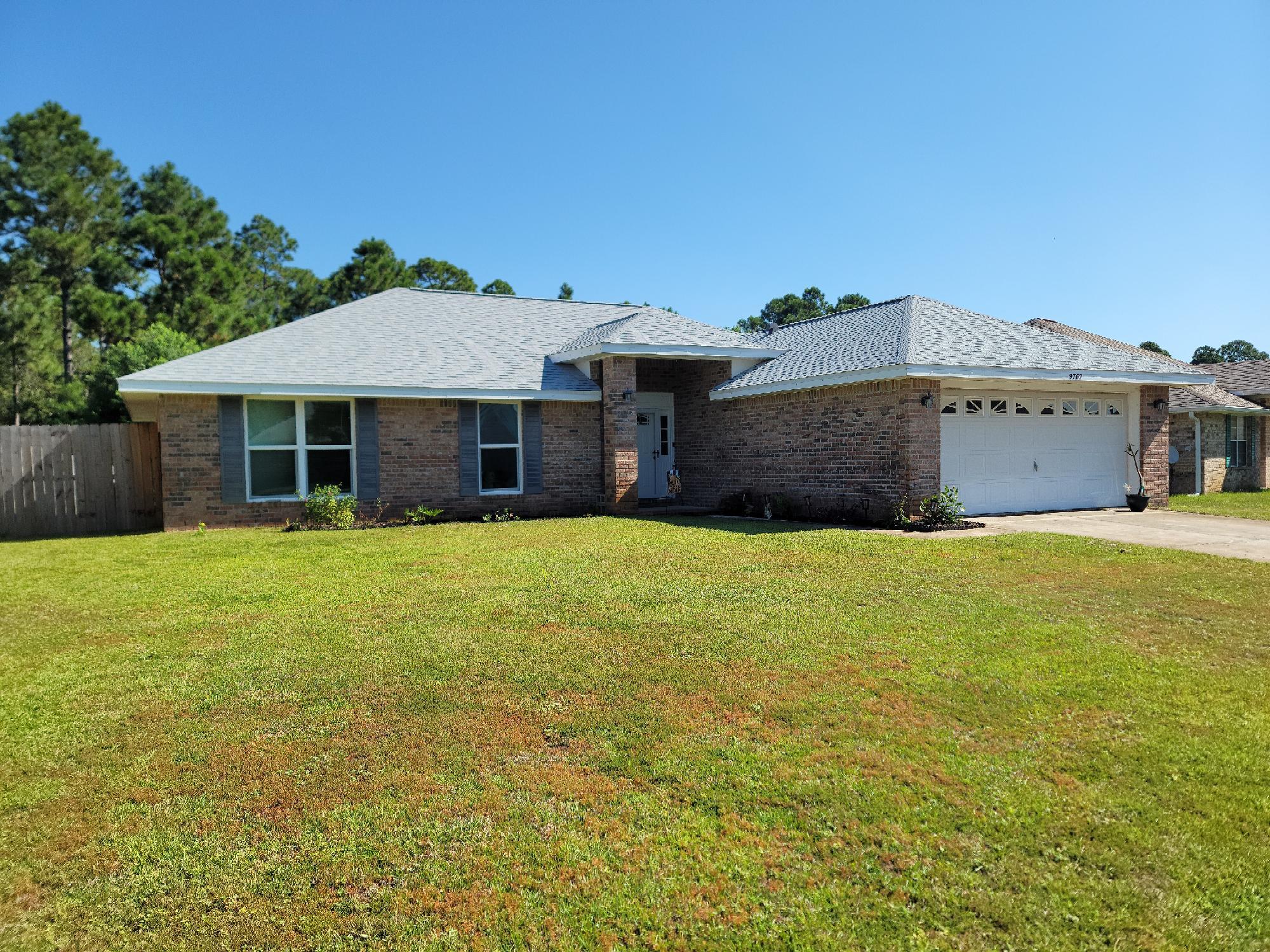 CREETWOOD PLACE - Residential Lease