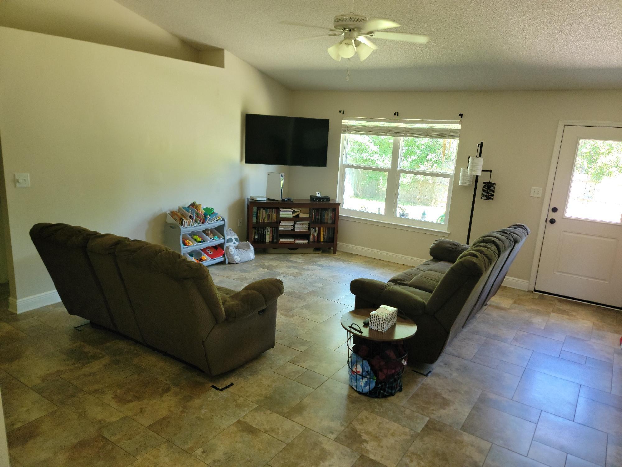 CREETWOOD PLACE - Residential Lease