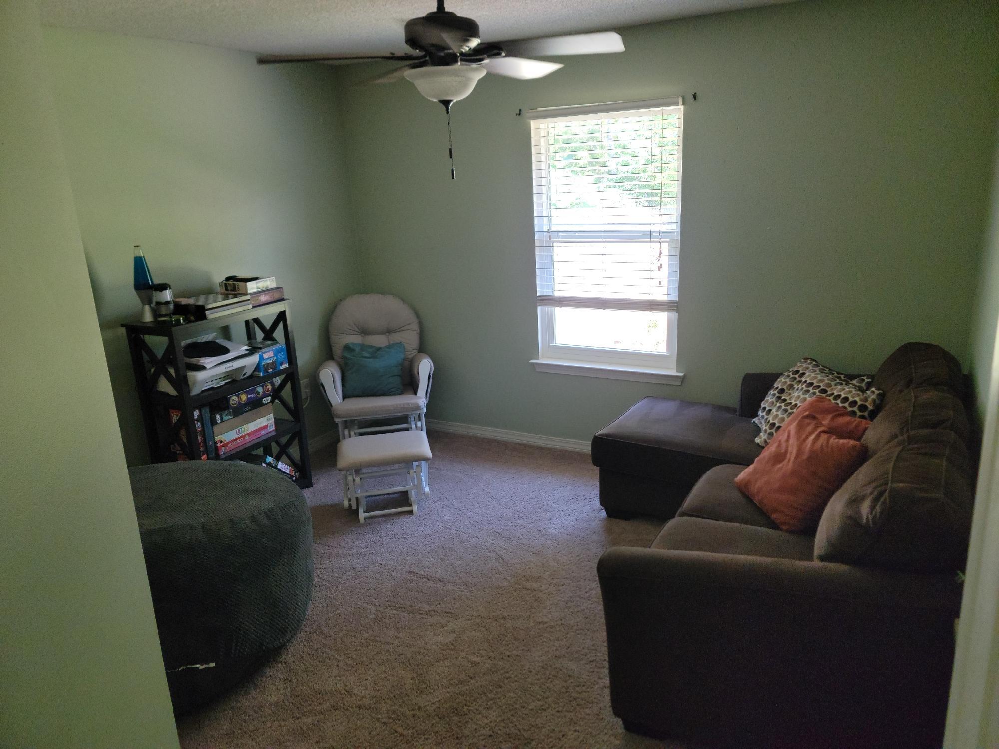 CREETWOOD PLACE - Residential Lease