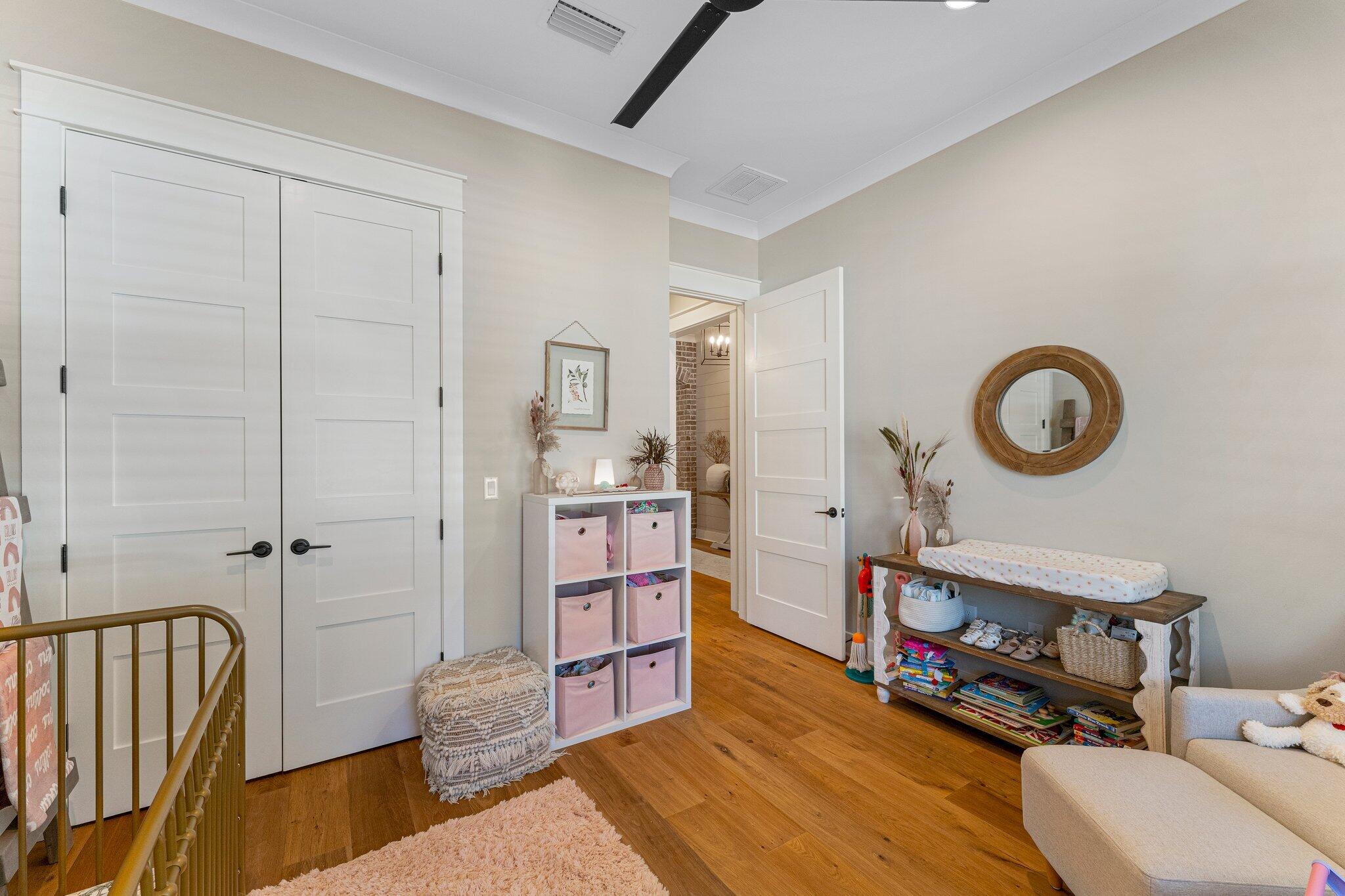 HUNTERS RUN - Residential