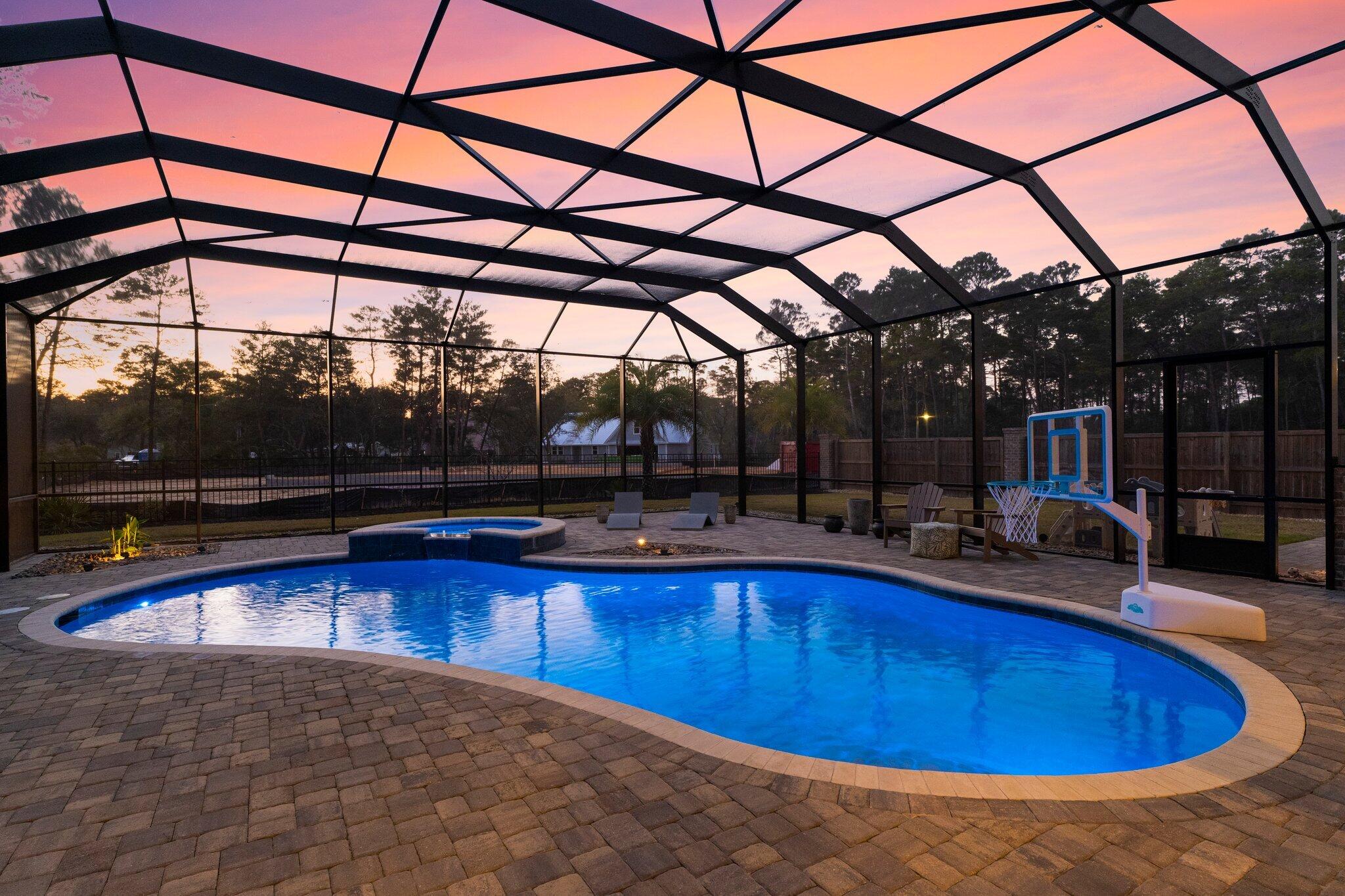 HUNTERS RUN - Residential
