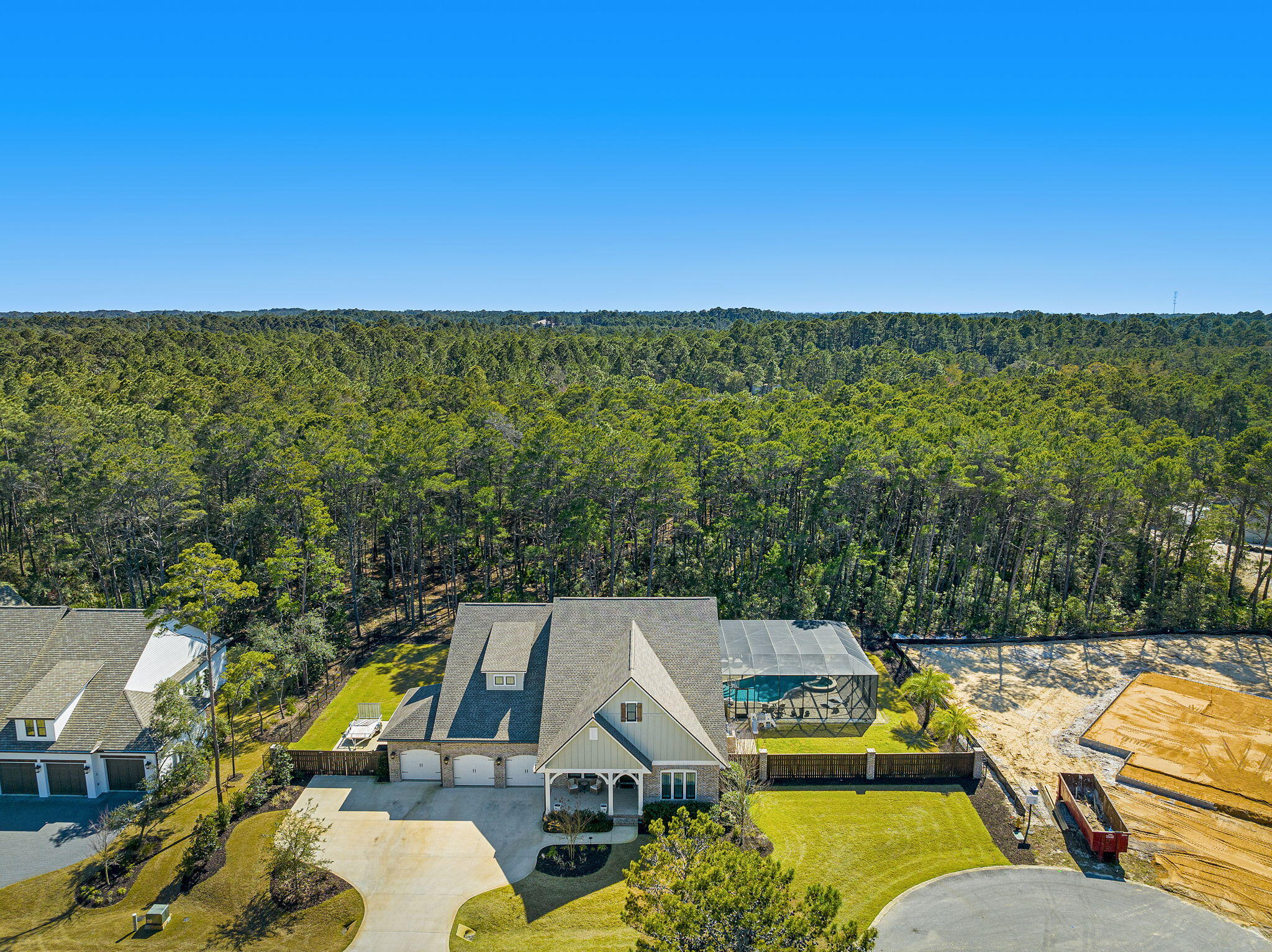 HUNTERS RUN - Residential
